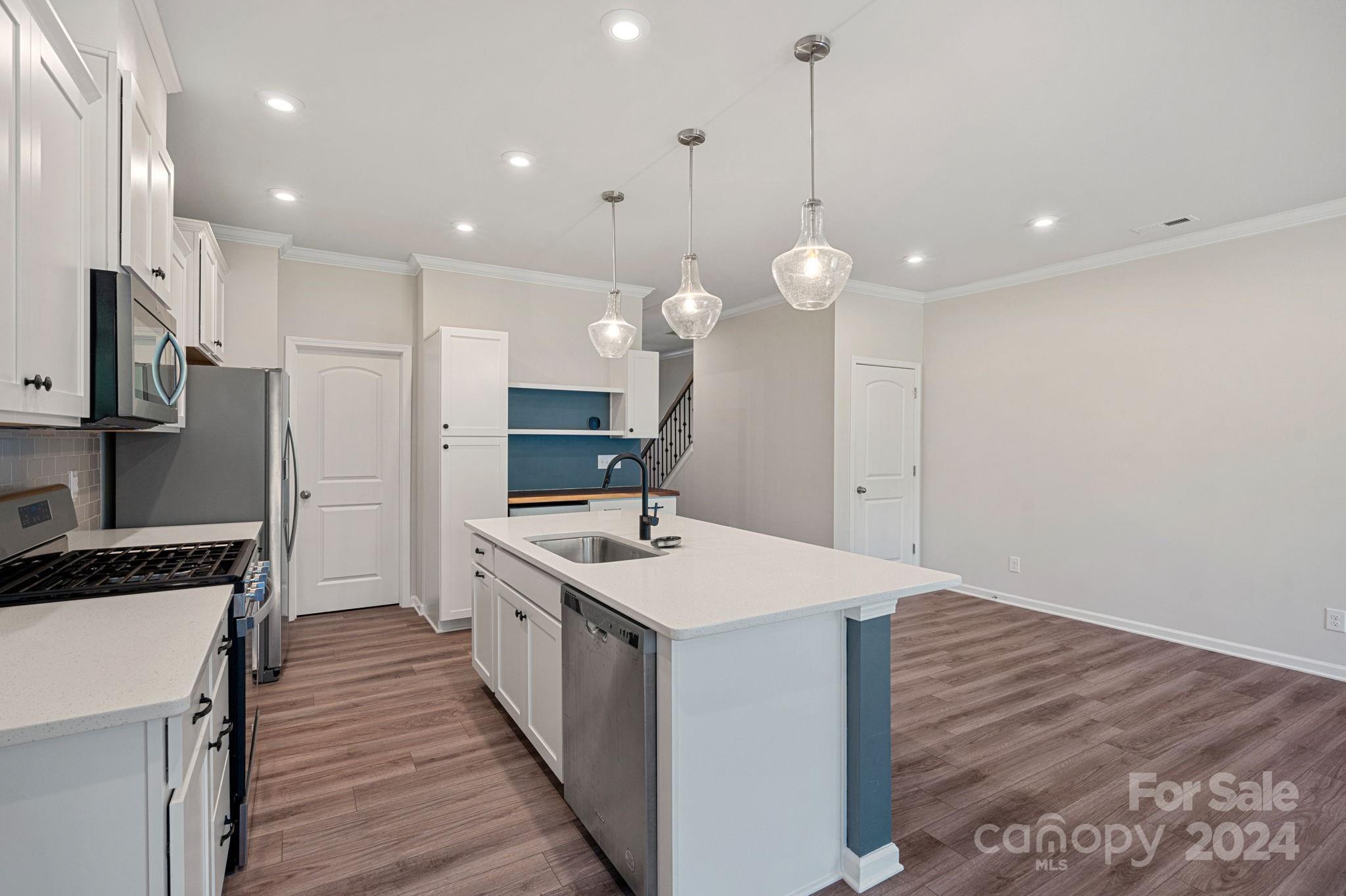 17025 Carolina Hickory Drive