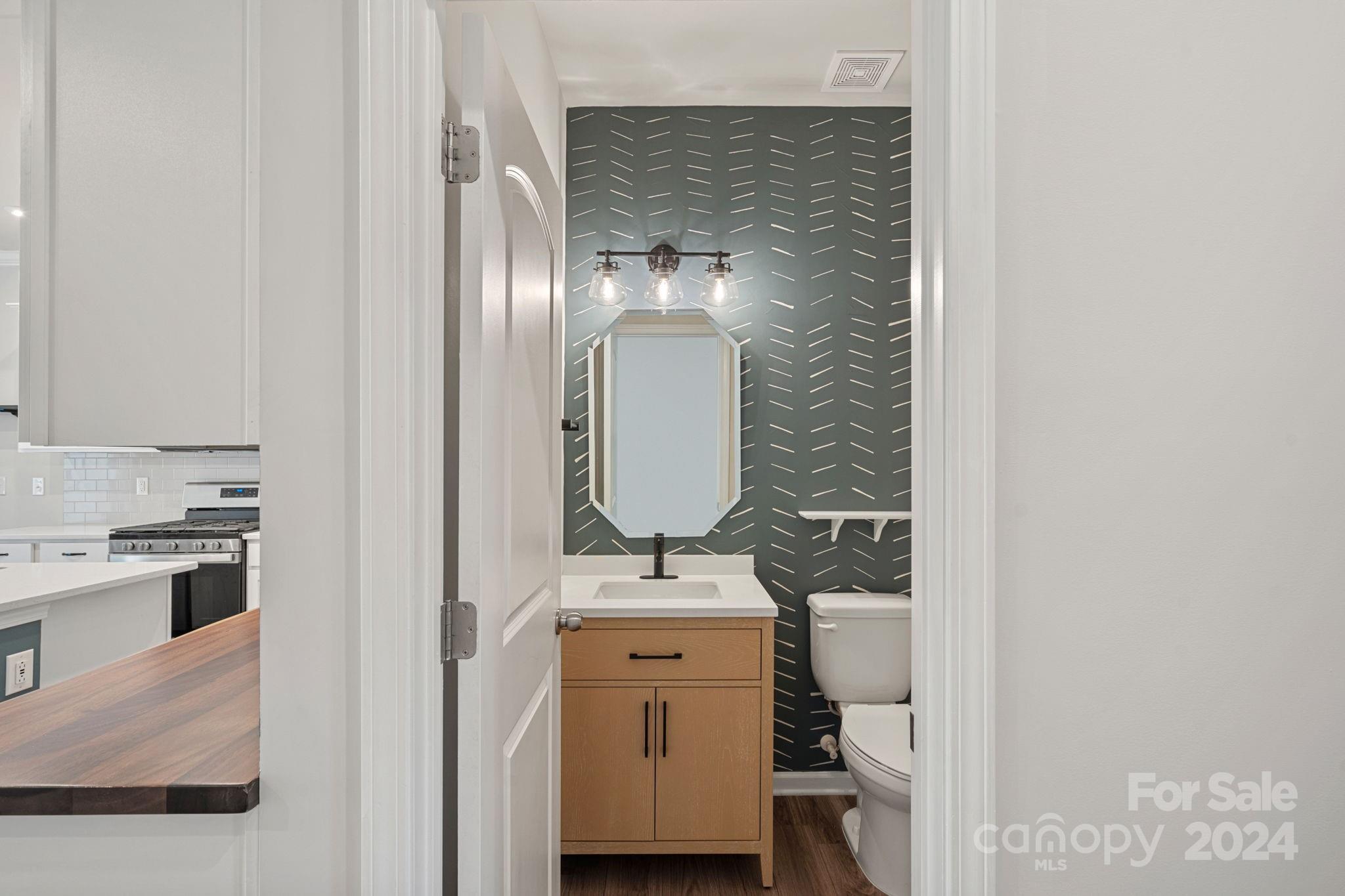 17025 Carolina Hickory Drive