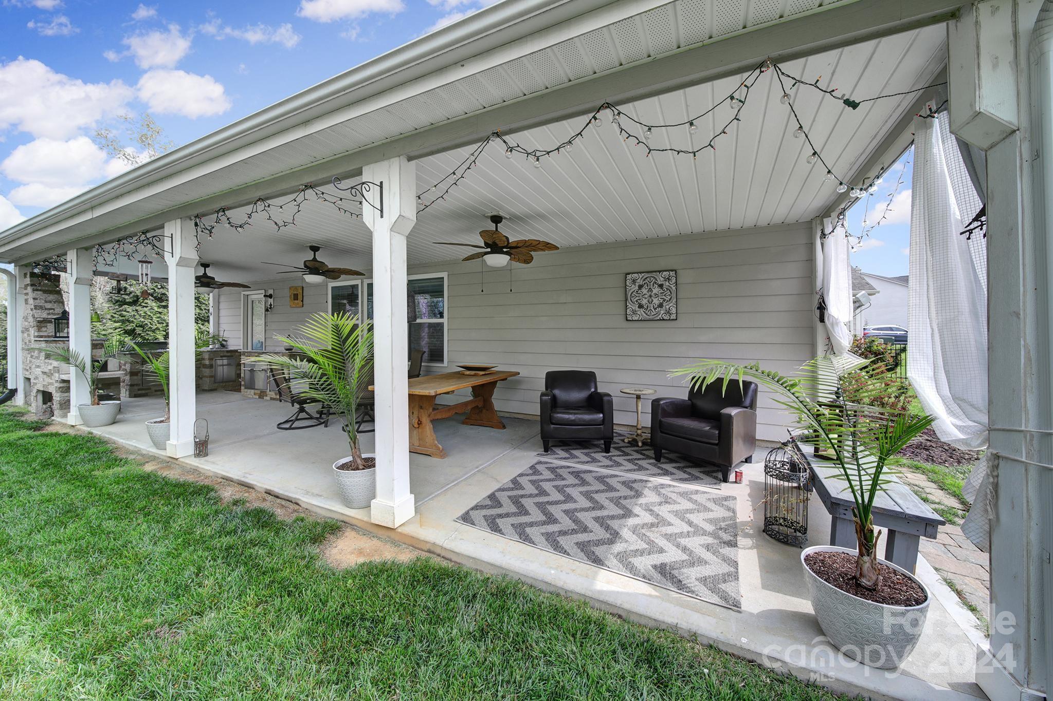 7116 Dove Field Lane
