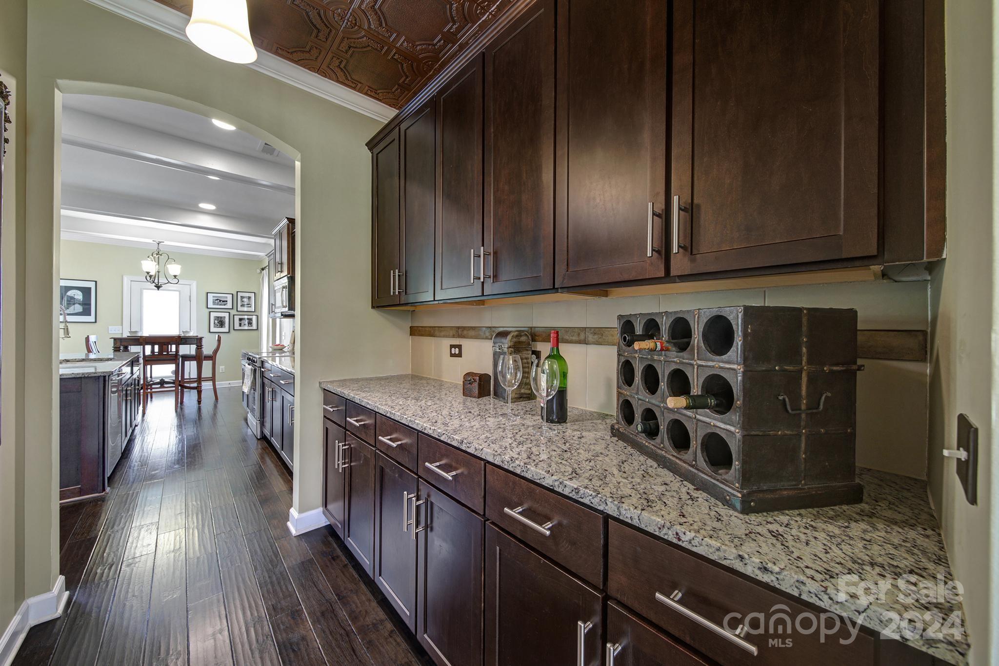 7116 Dove Field Lane