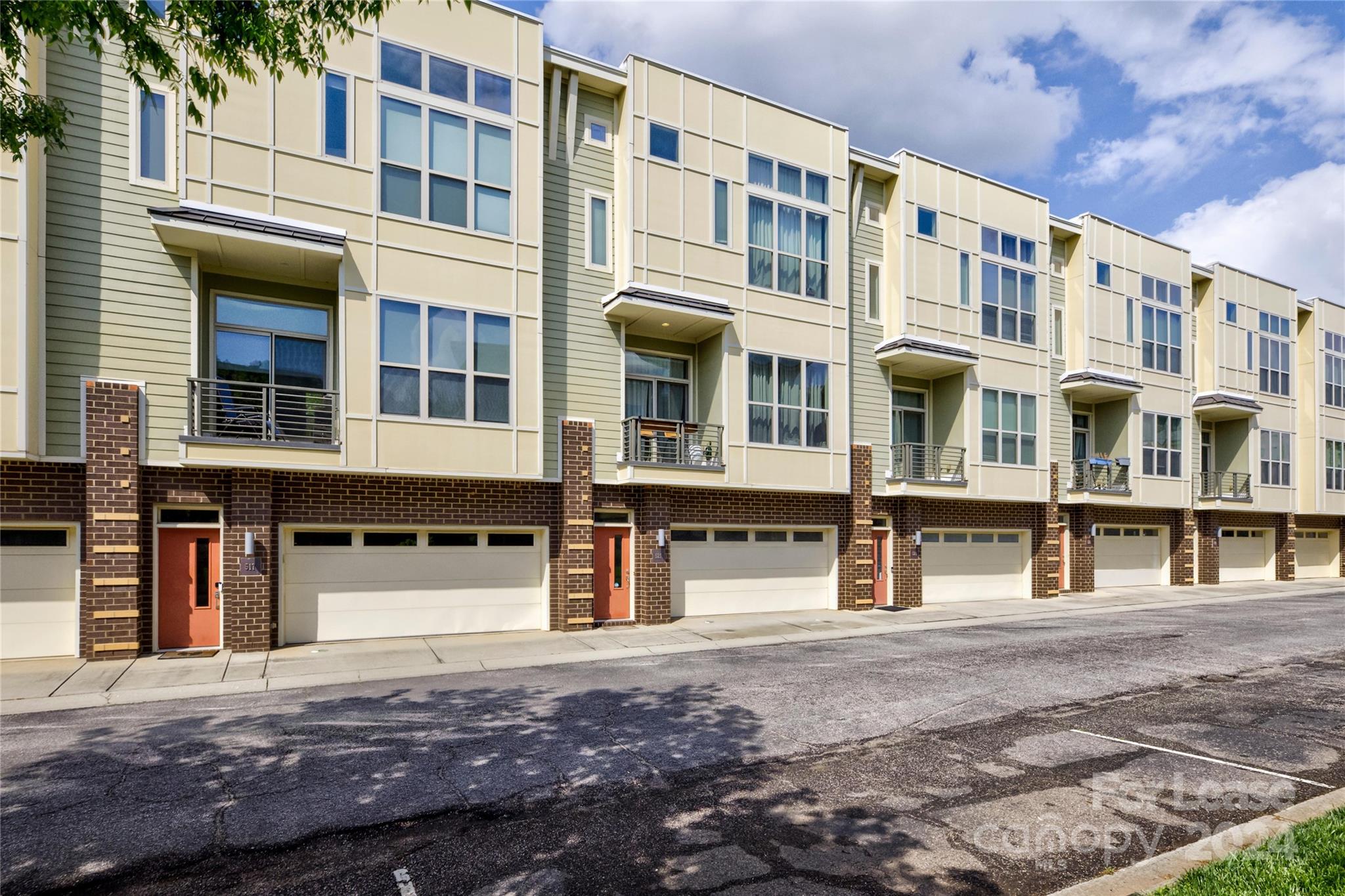 521 Steel Gardens Boulevard