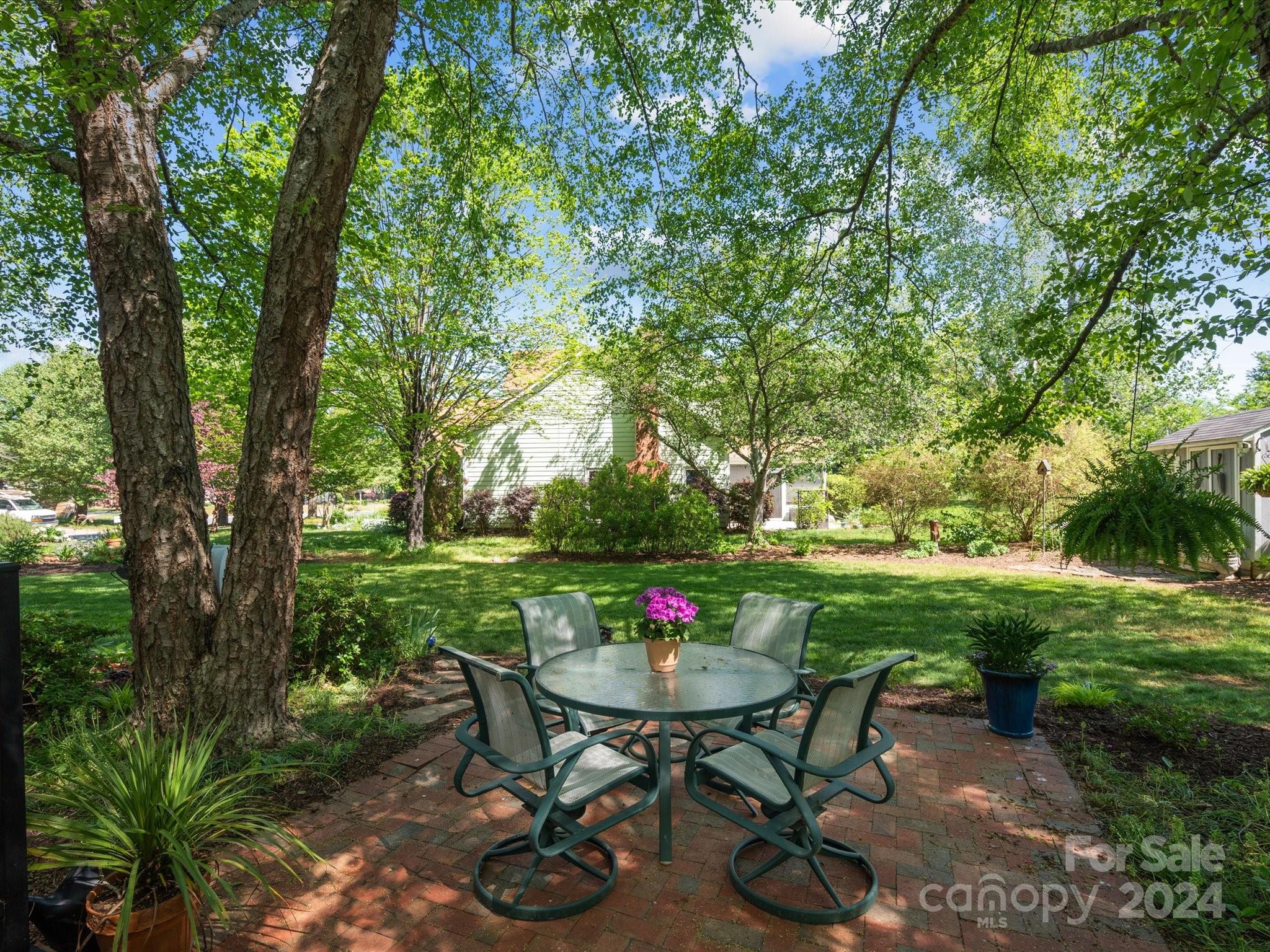 8501 Netherfield Court