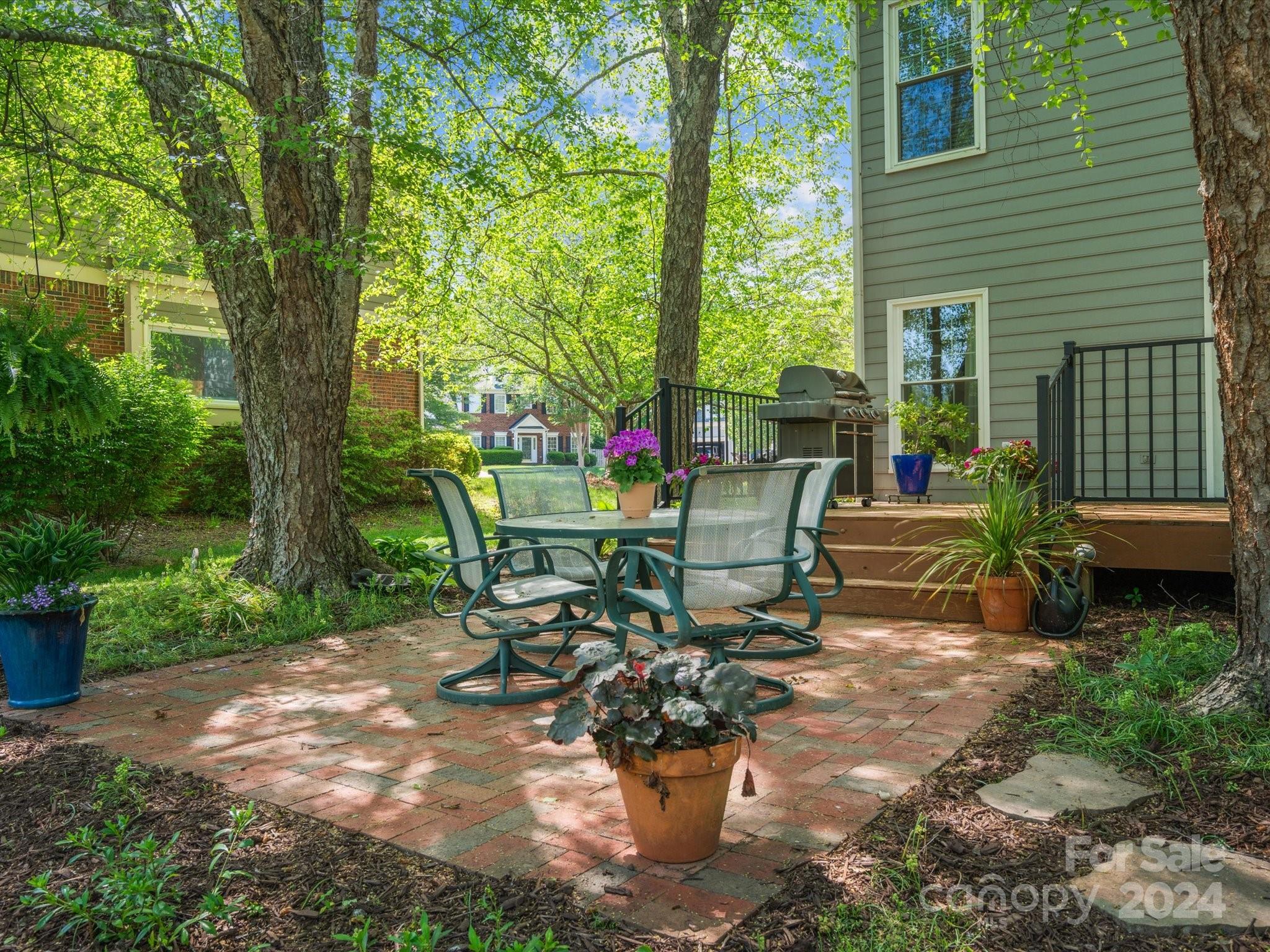 8501 Netherfield Court