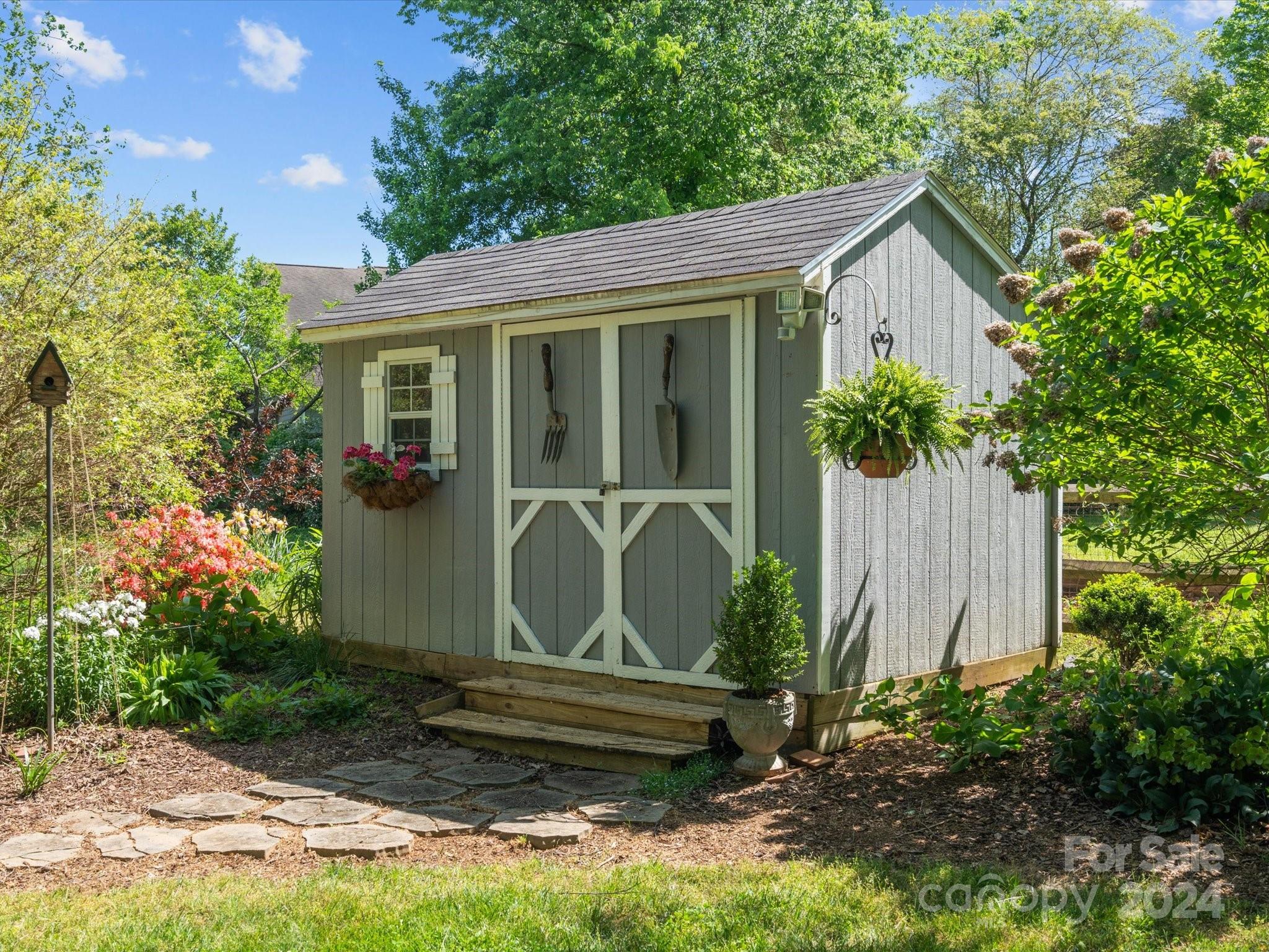 8501 Netherfield Court