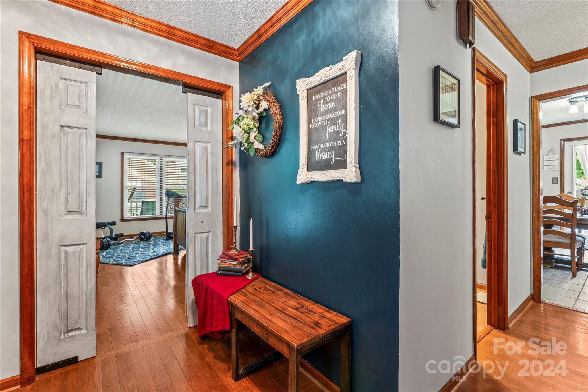 1047 Eagle Drive