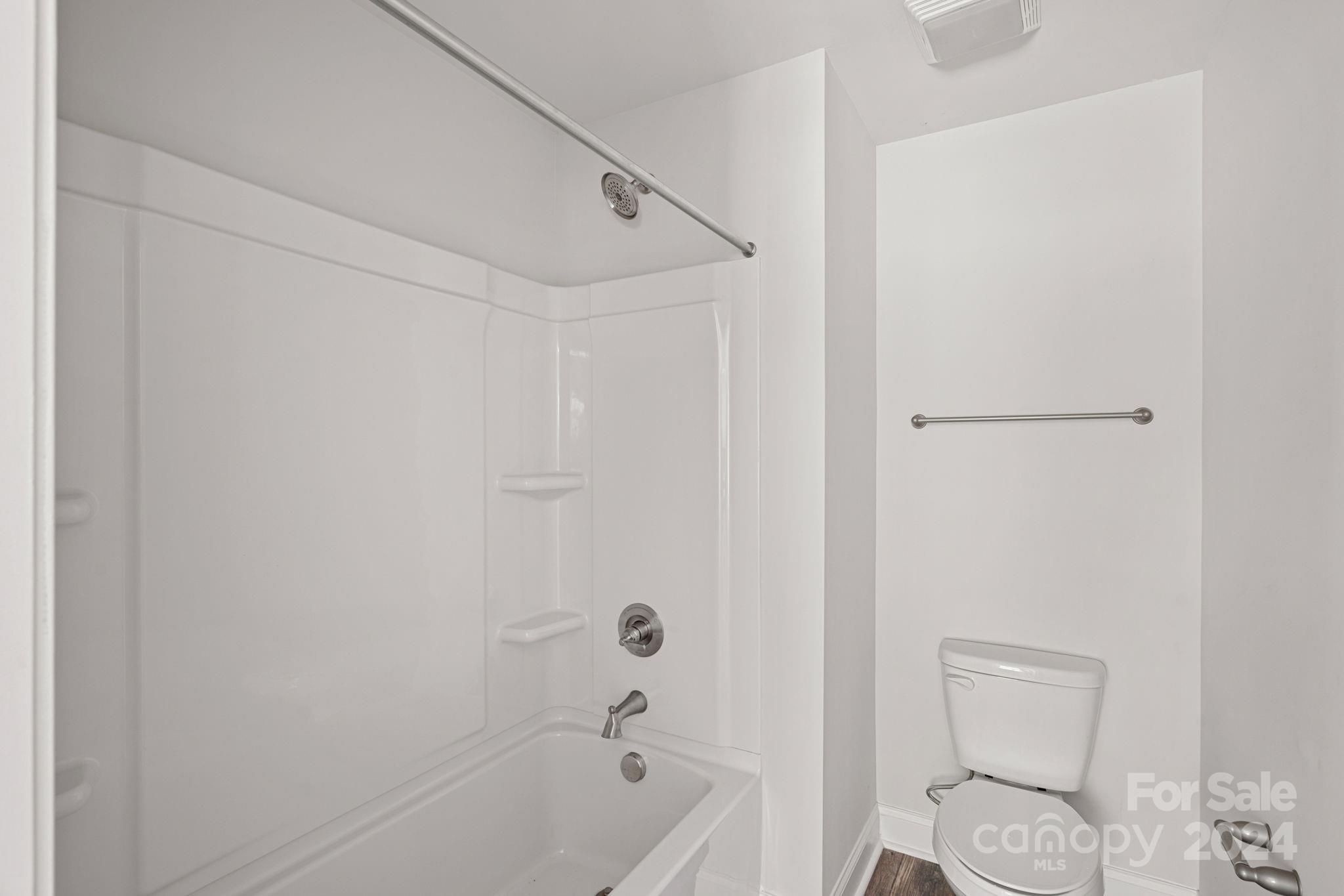 7618 East Lane Drive