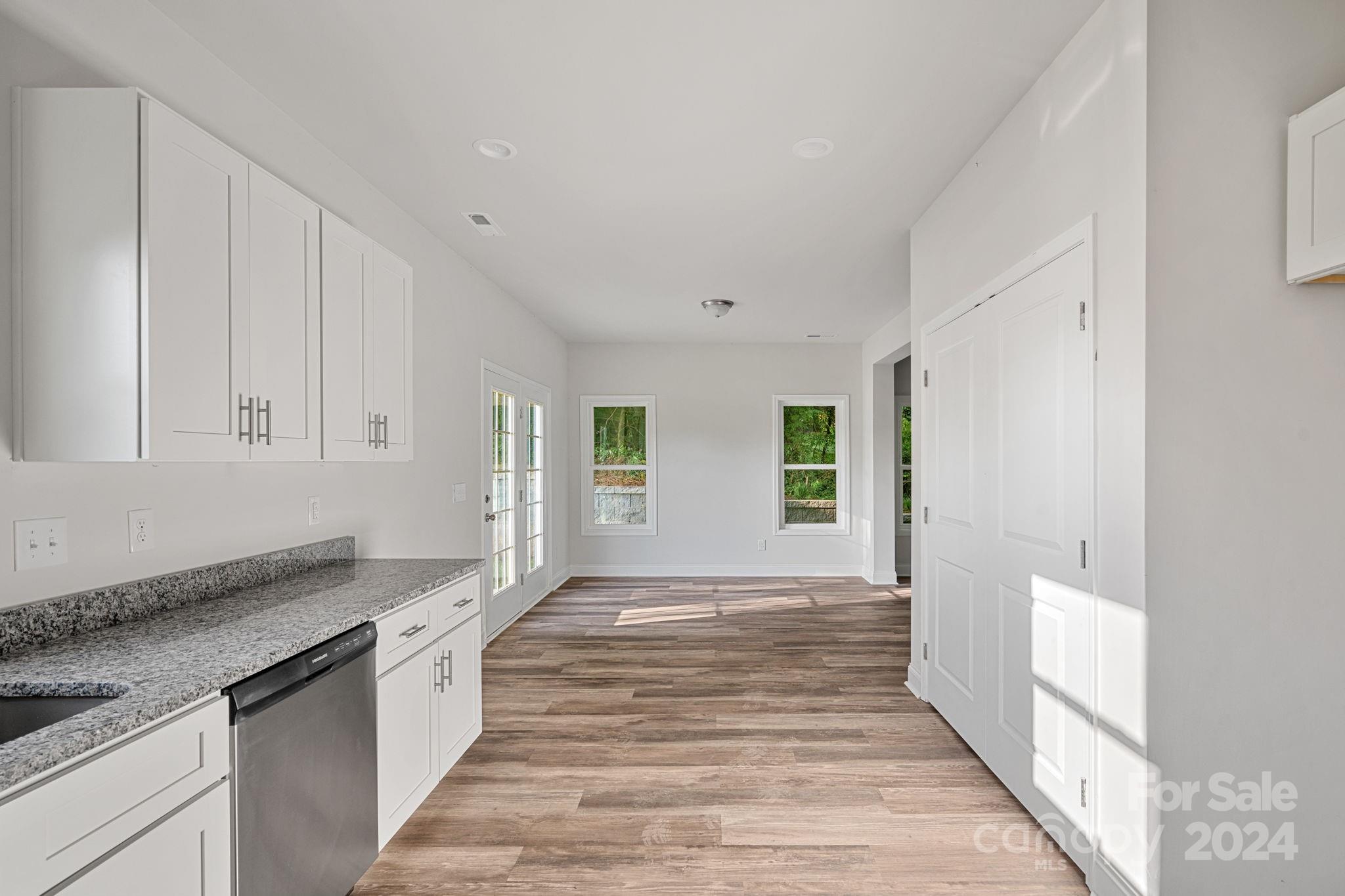 7618 East Lane Drive