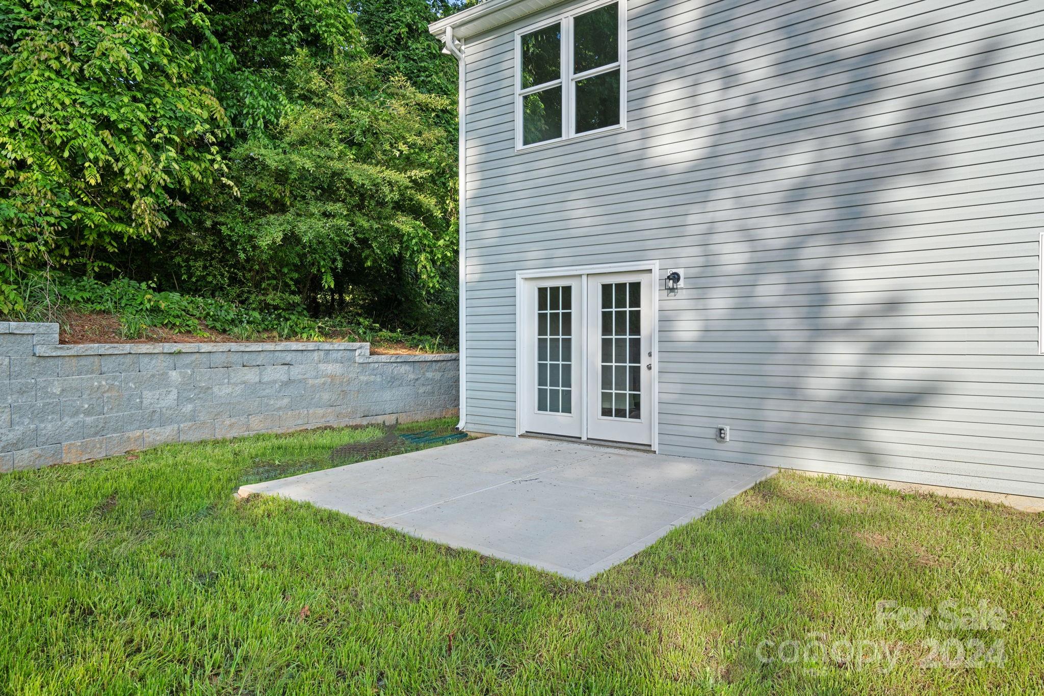 7618 East Lane Drive