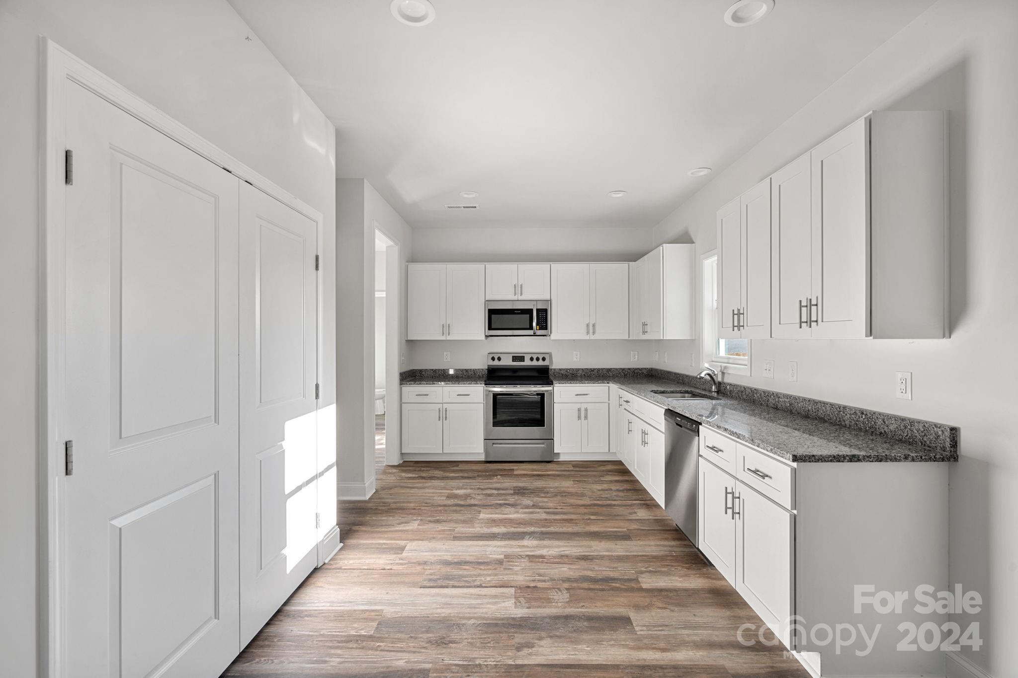 7618 East Lane Drive