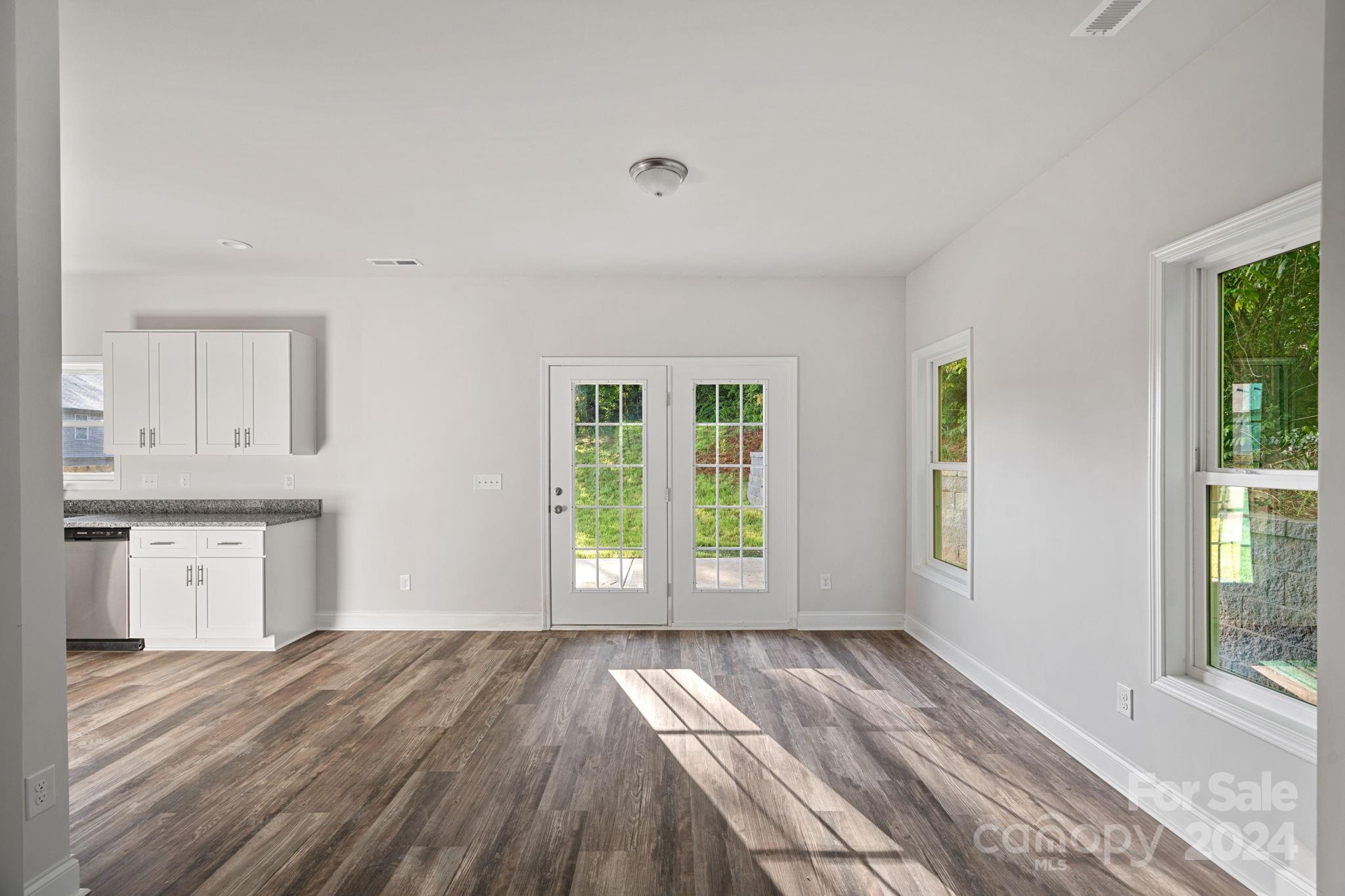 7618 East Lane Drive