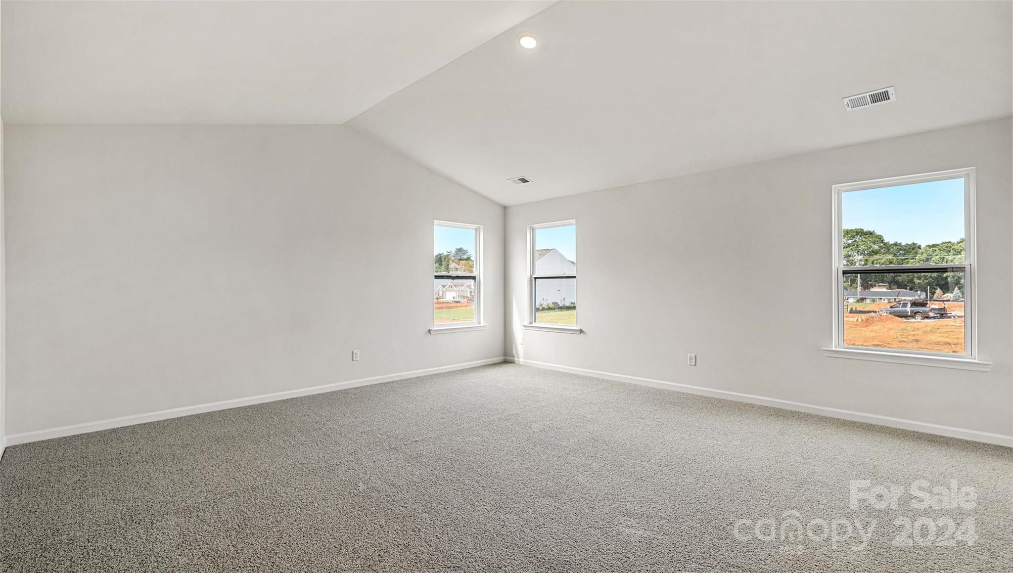 377 Court House Avenue