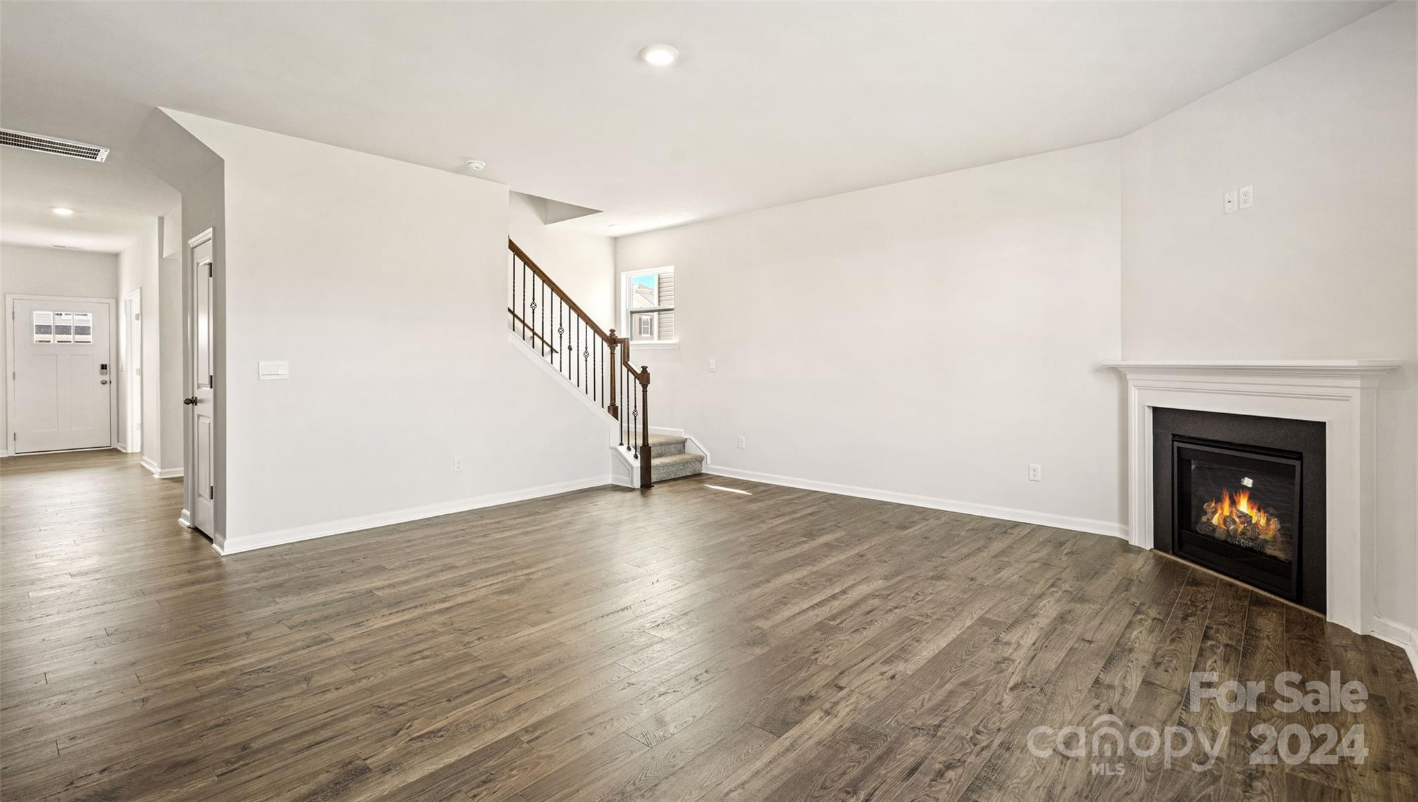 377 Court House Avenue