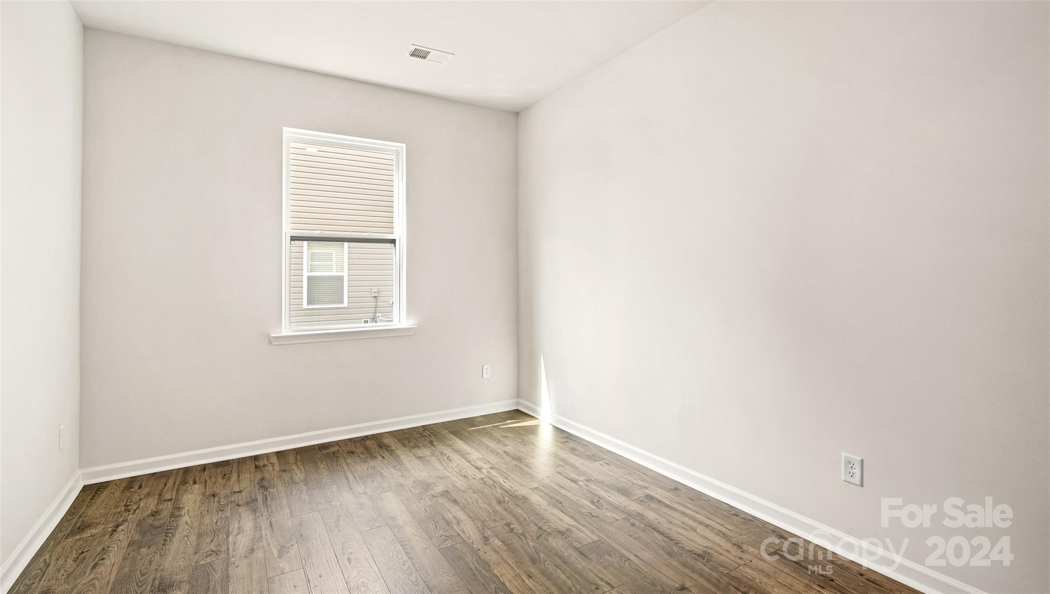 377 Court House Avenue