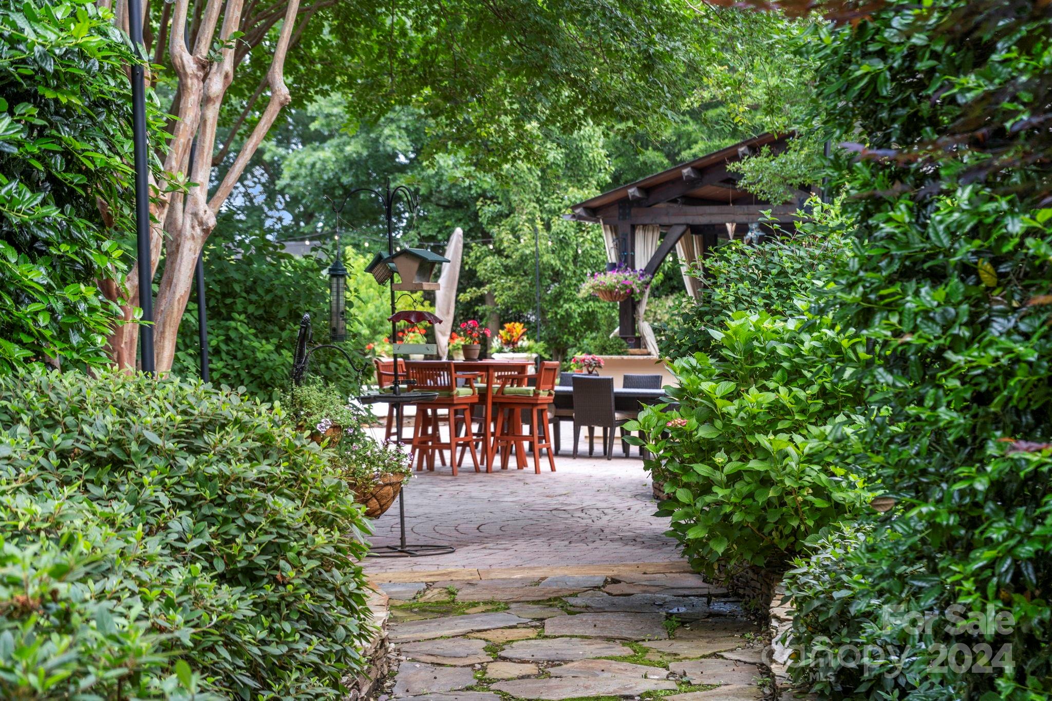 11423 Colonial Country Lane