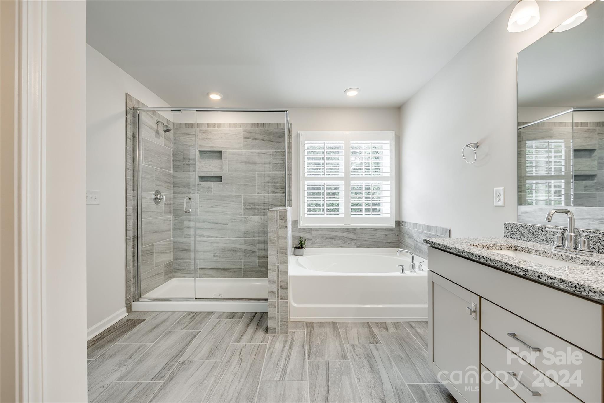 2481 Napa Terrace Unit: 28