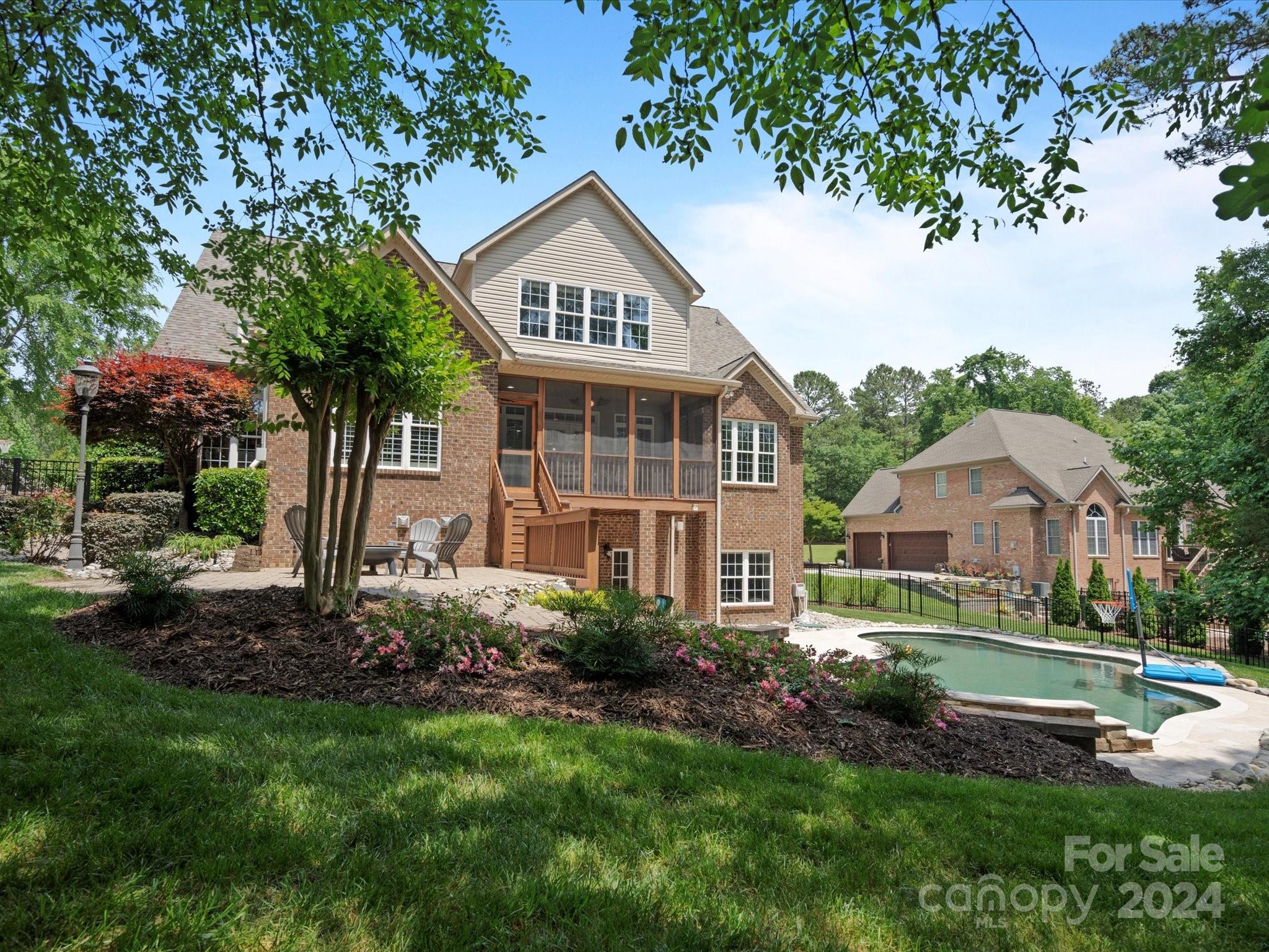 1397 Ridgewood Drive