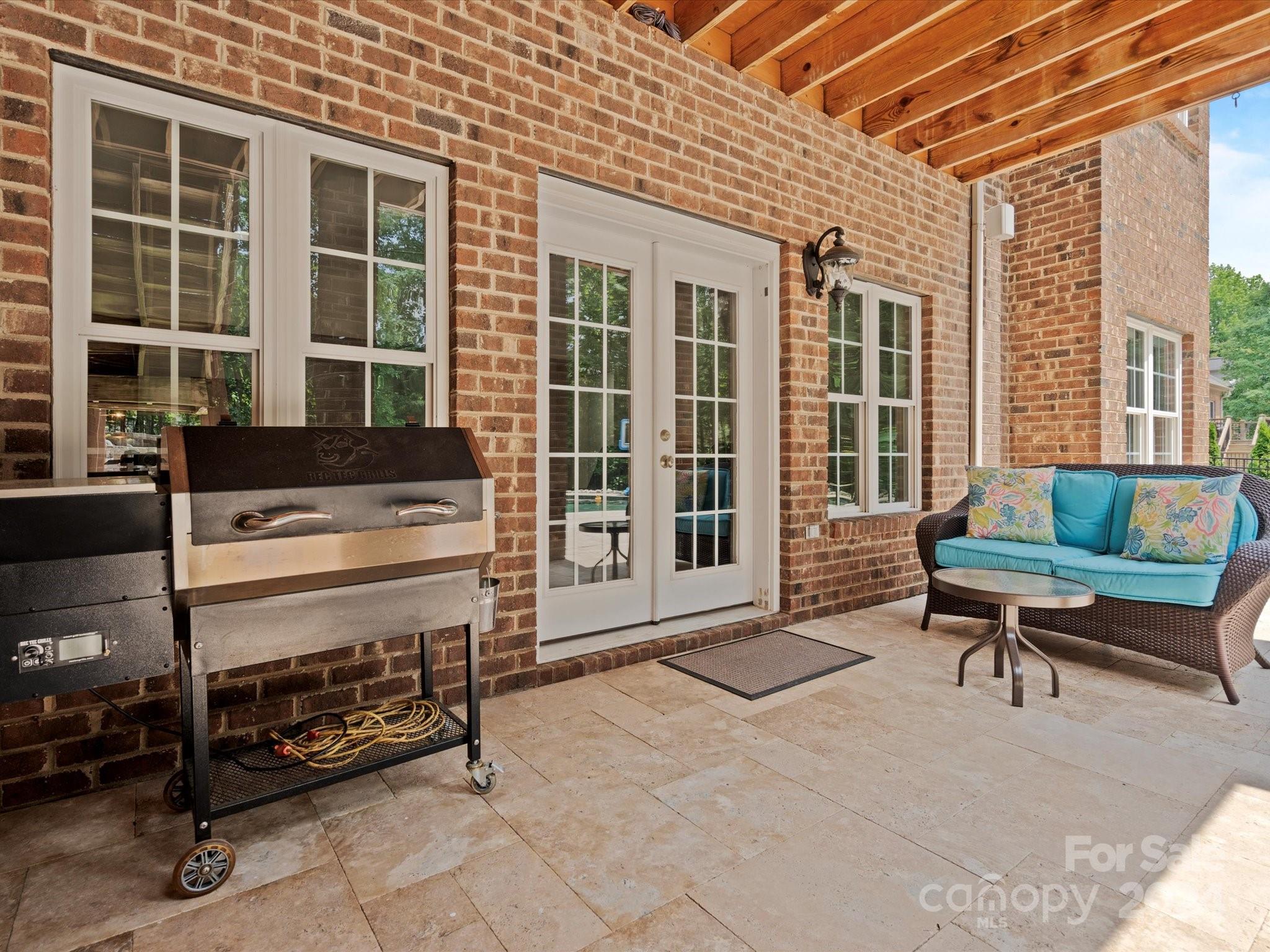 1397 Ridgewood Drive