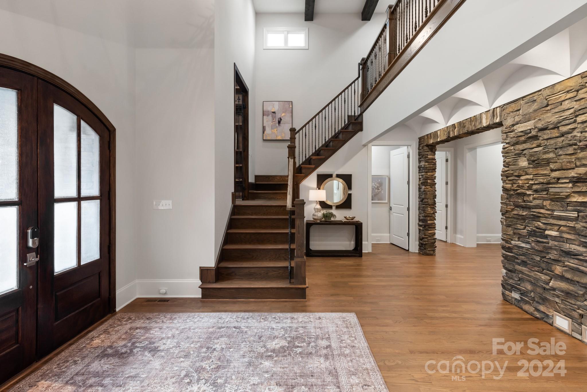 10044 Strike The Gold Lane