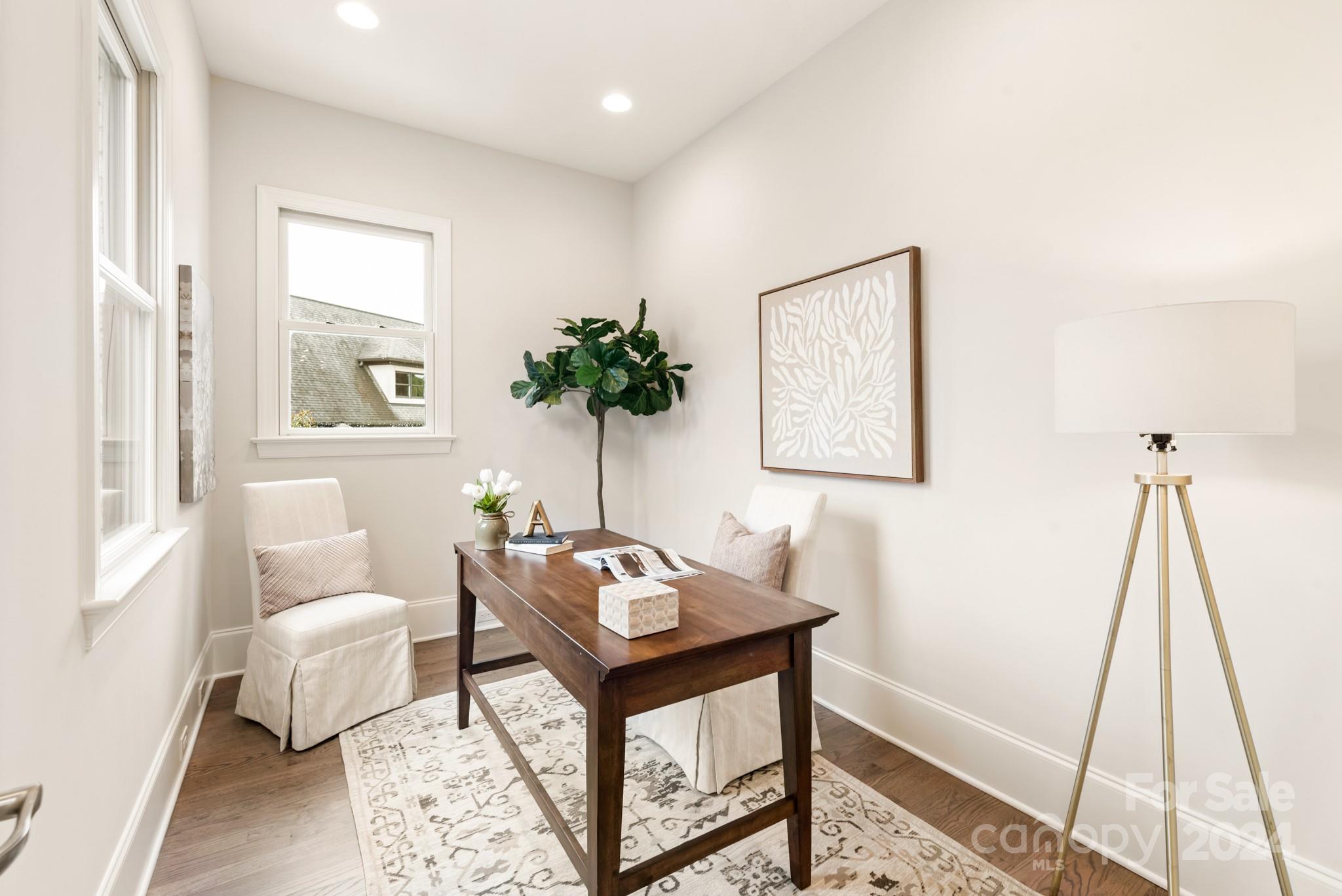 10044 Strike The Gold Lane