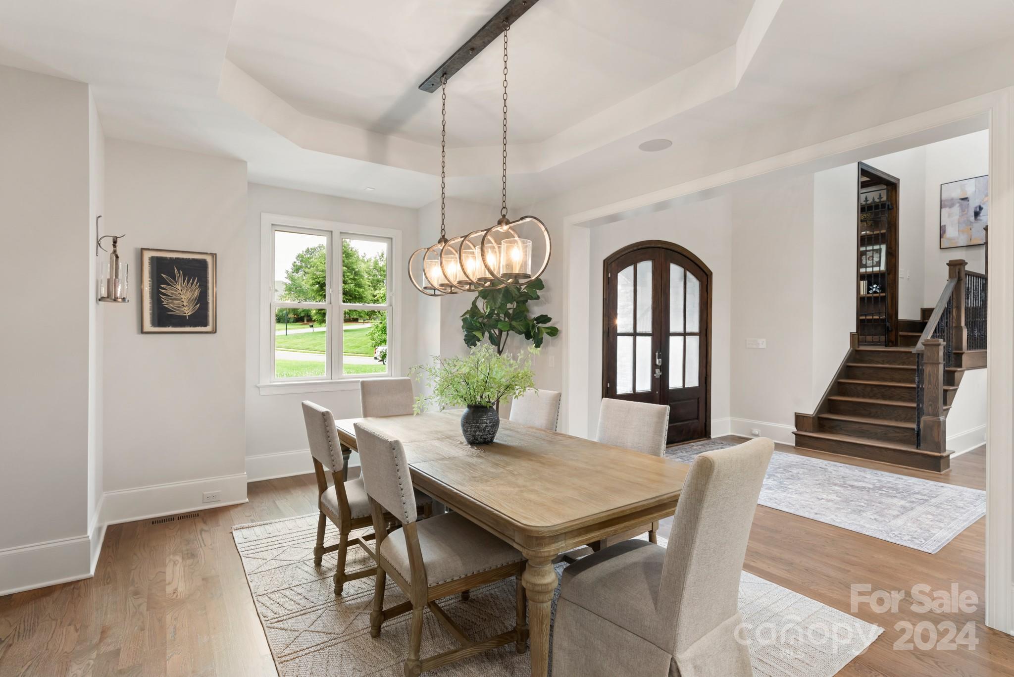 10044 Strike The Gold Lane