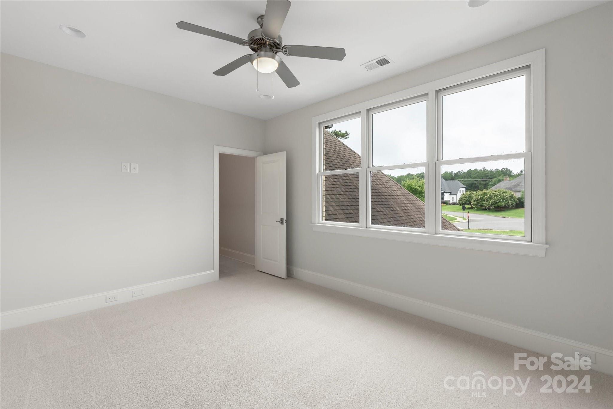 10044 Strike The Gold Lane