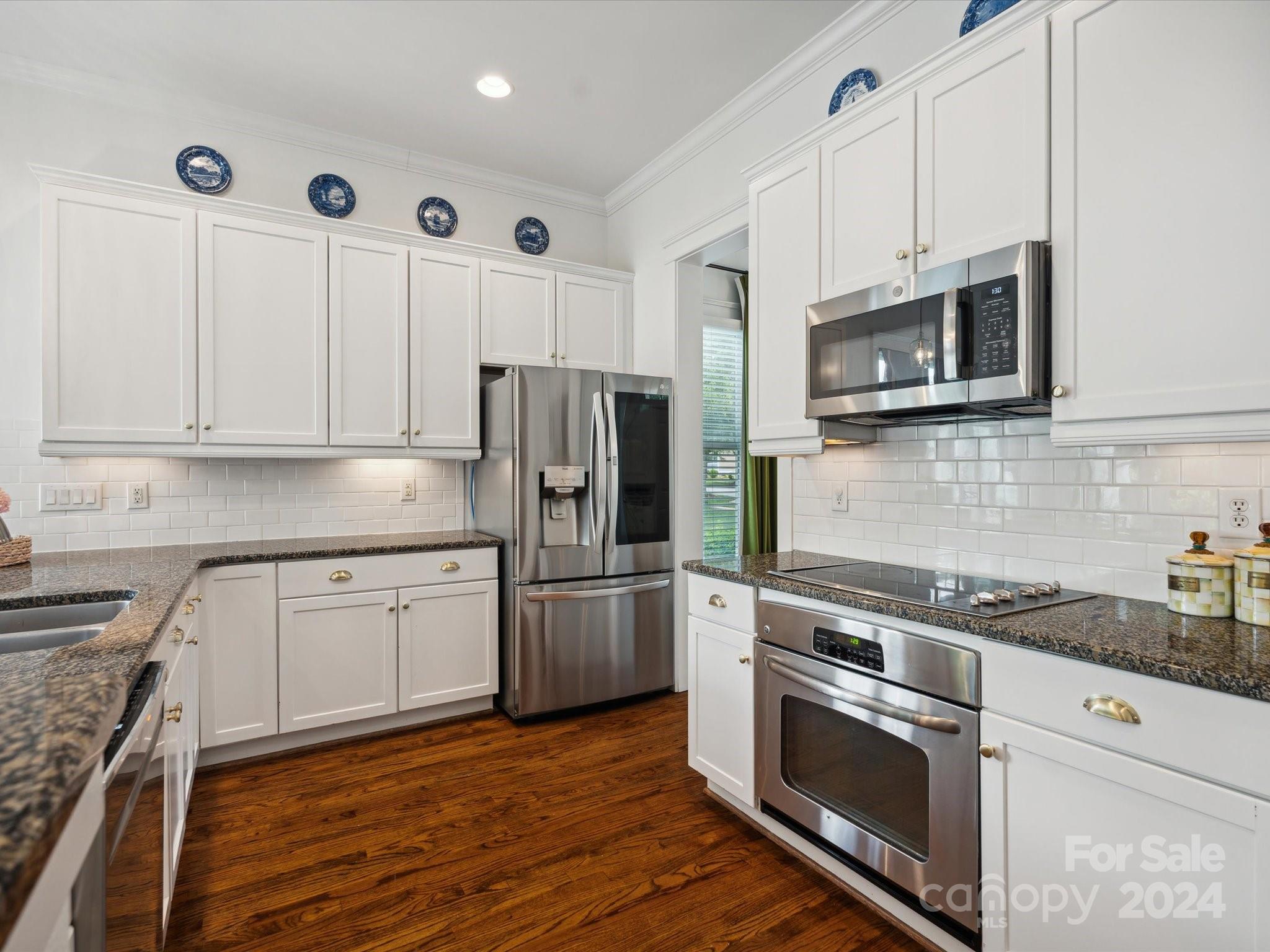 4333 Birkshire Heights