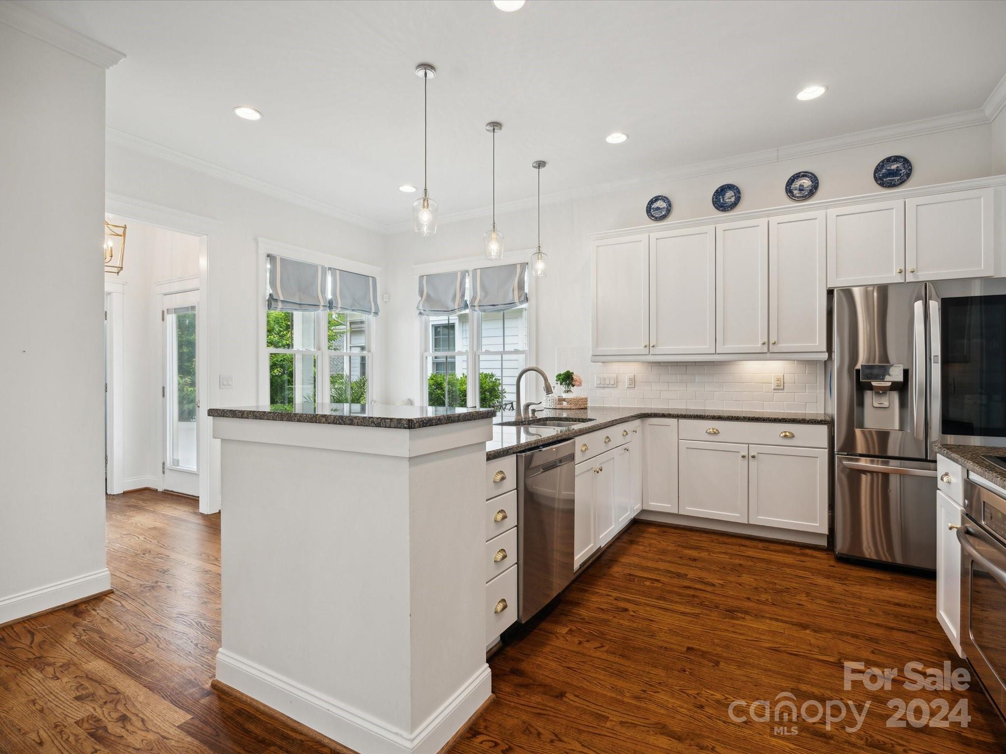 4333 Birkshire Heights