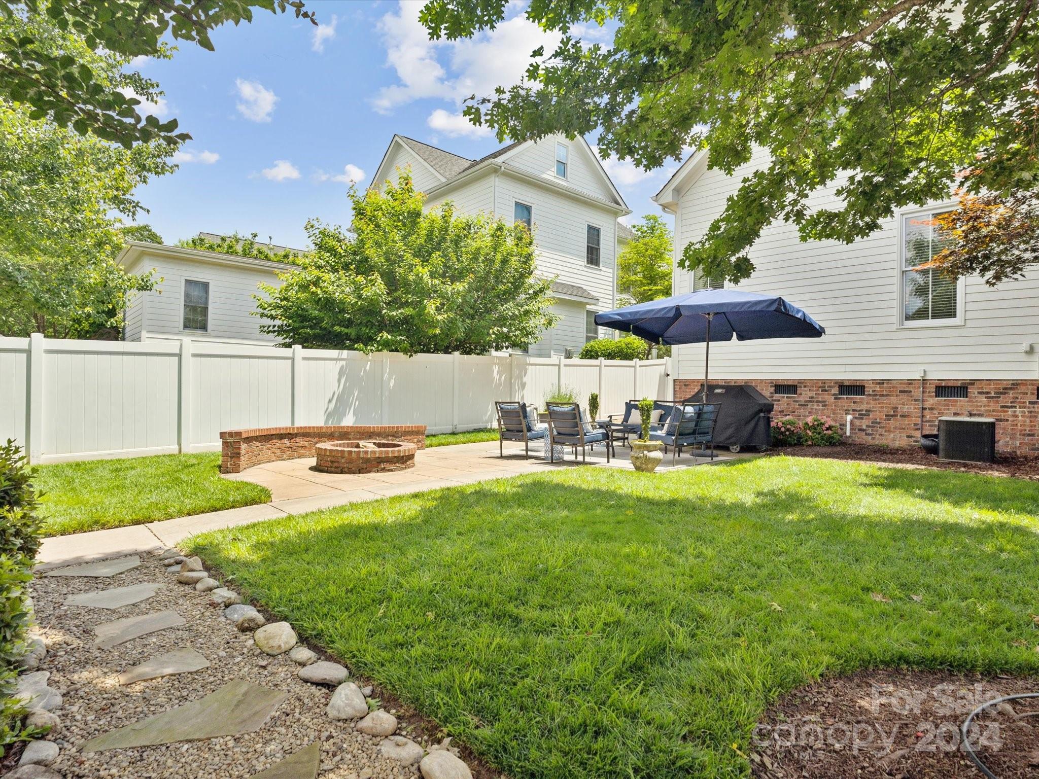 4333 Birkshire Heights