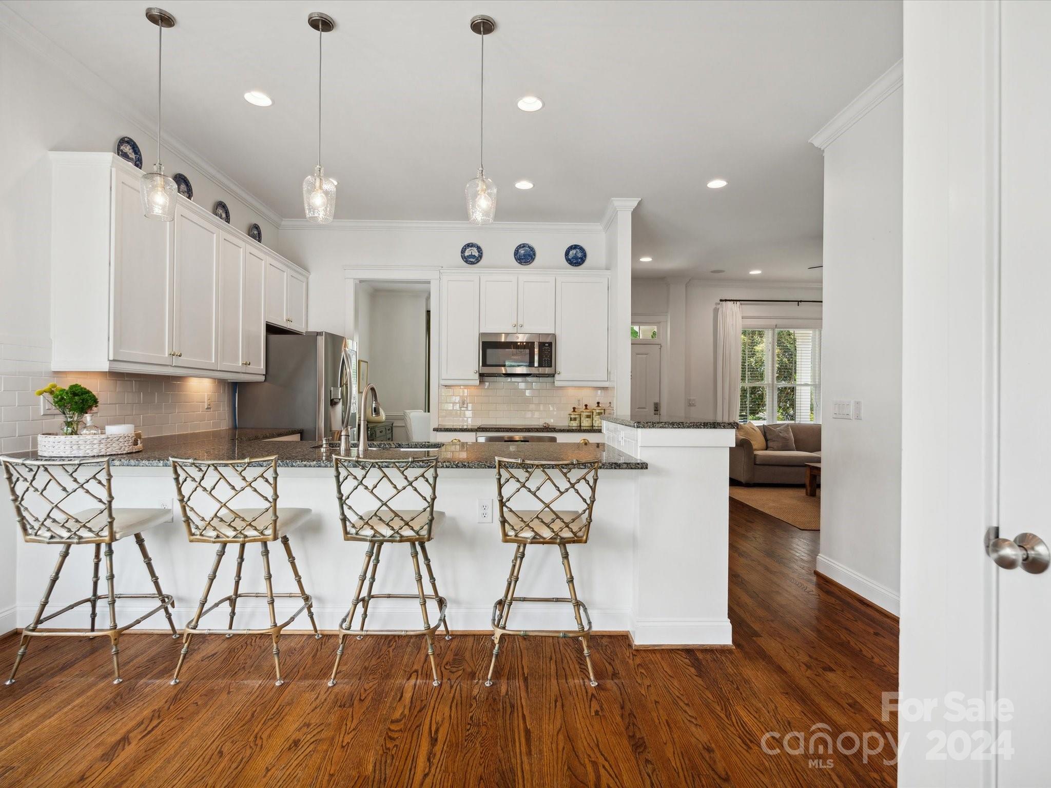 4333 Birkshire Heights