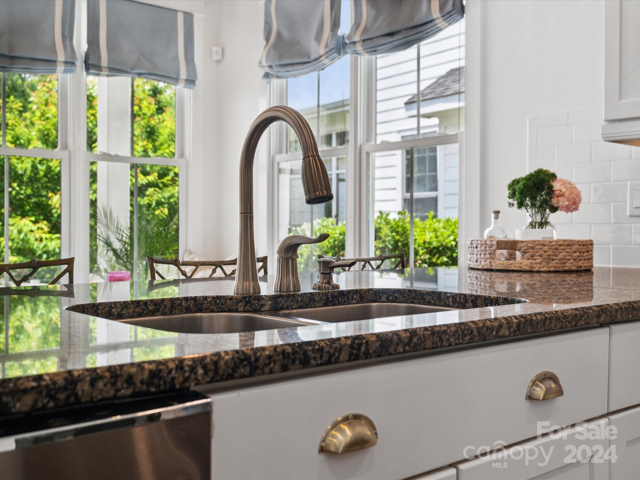 4333 Birkshire Heights