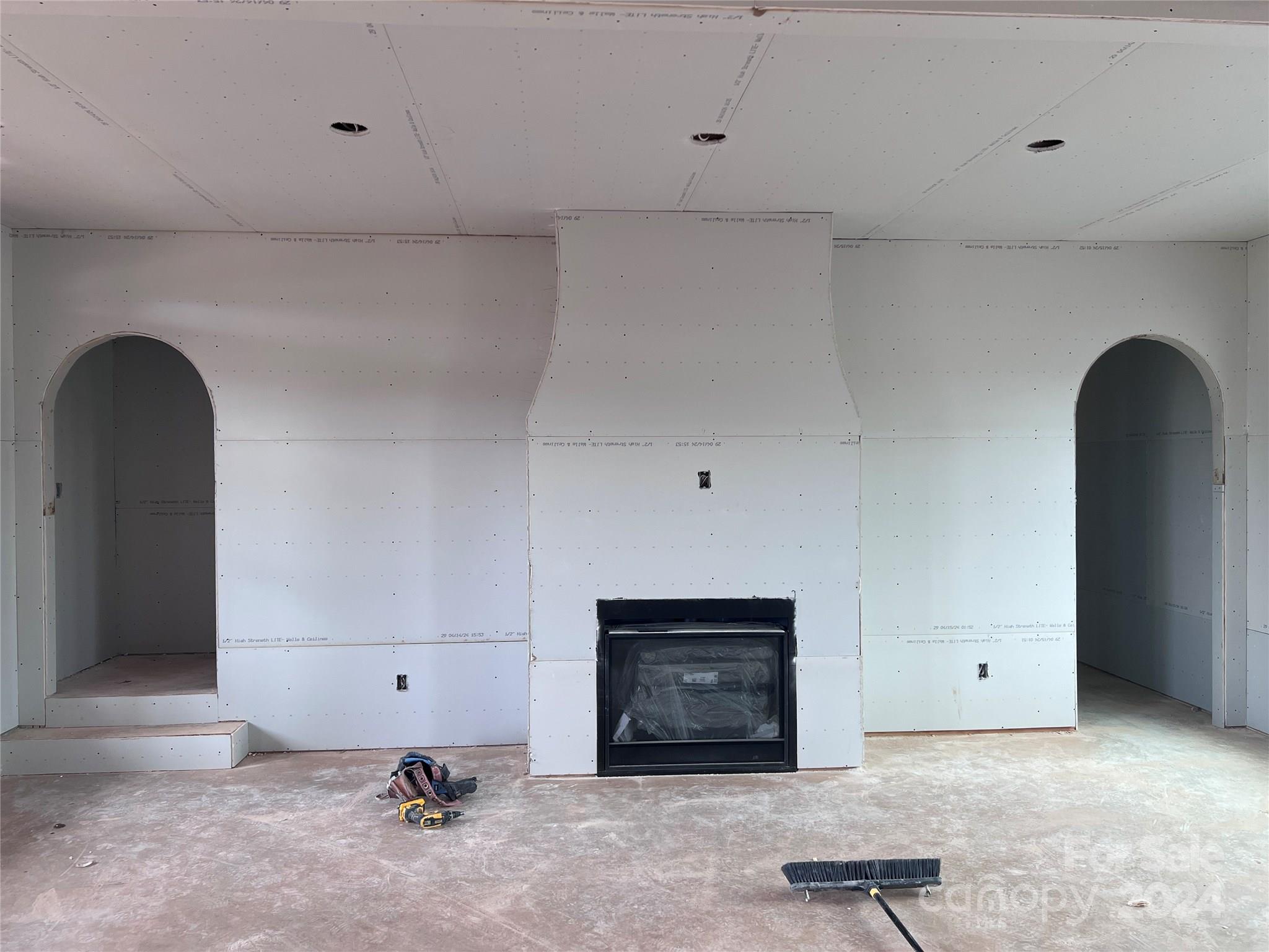 2370 Bridgewater Road Unit: 9