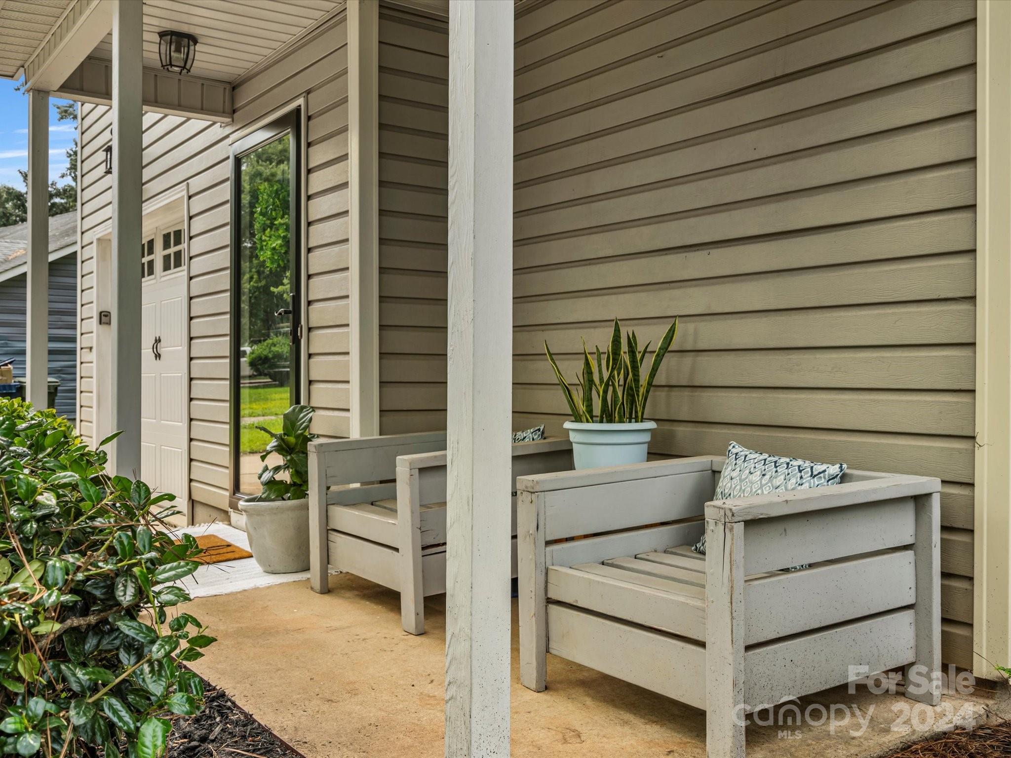 16615 Glenfurness Drive