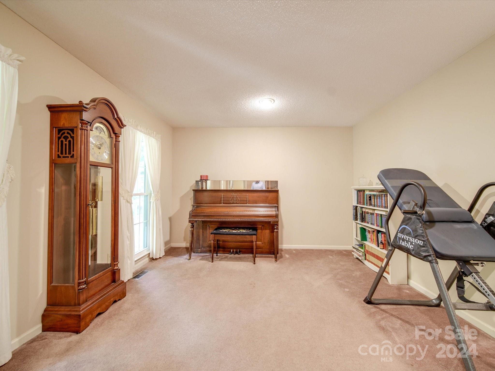 1557 Woodcroft Drive