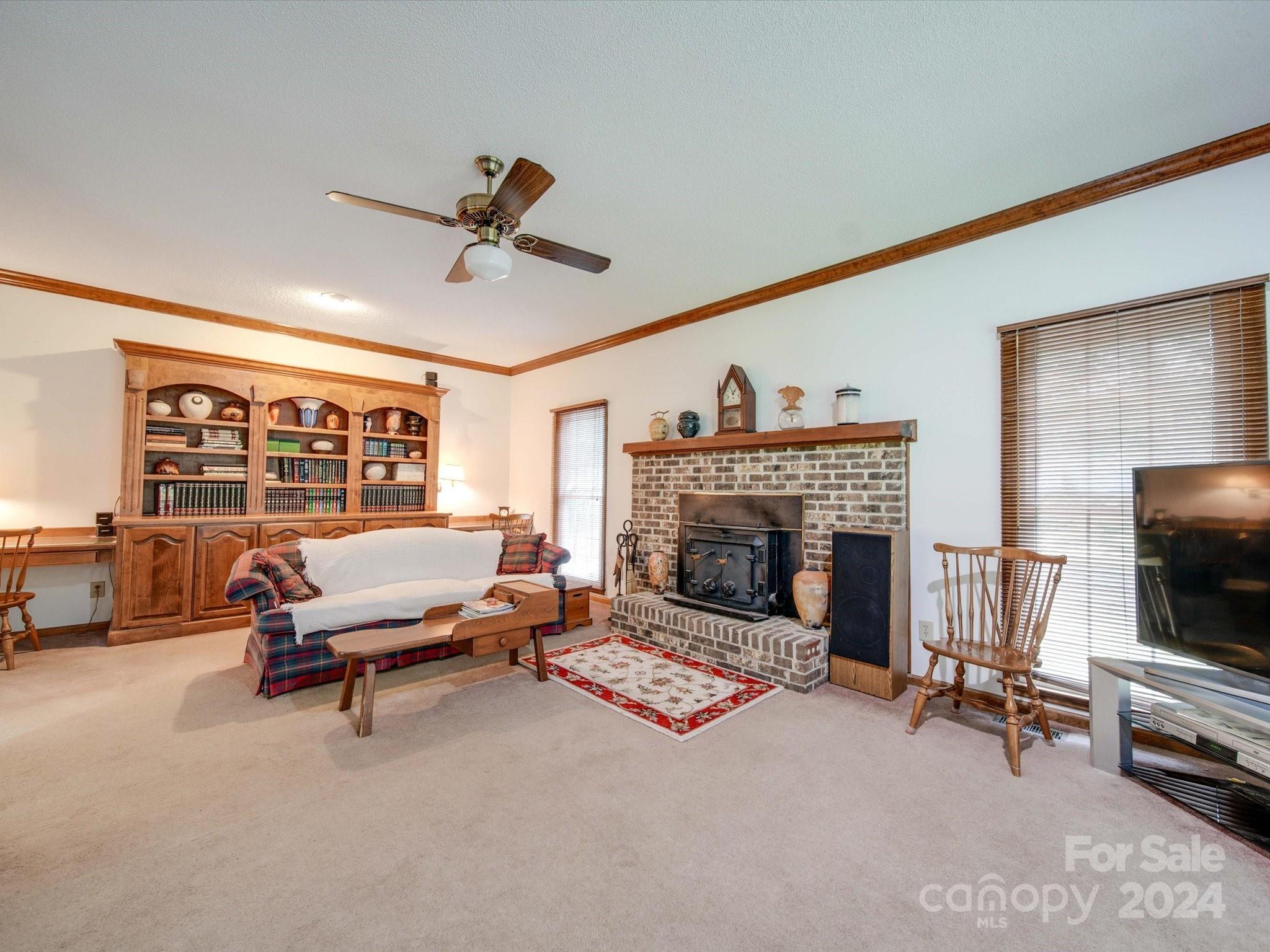 1557 Woodcroft Drive