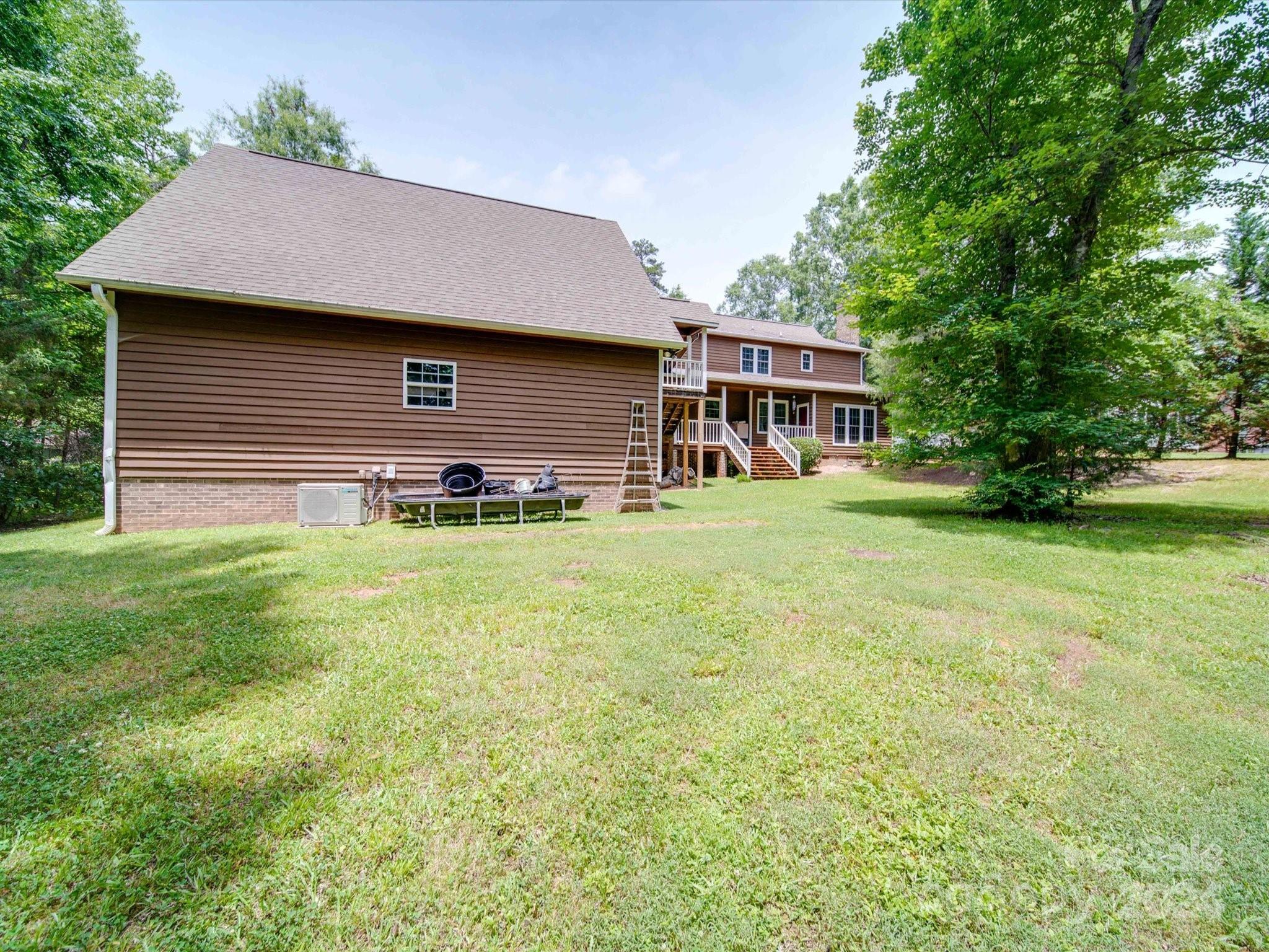 1557 Woodcroft Drive