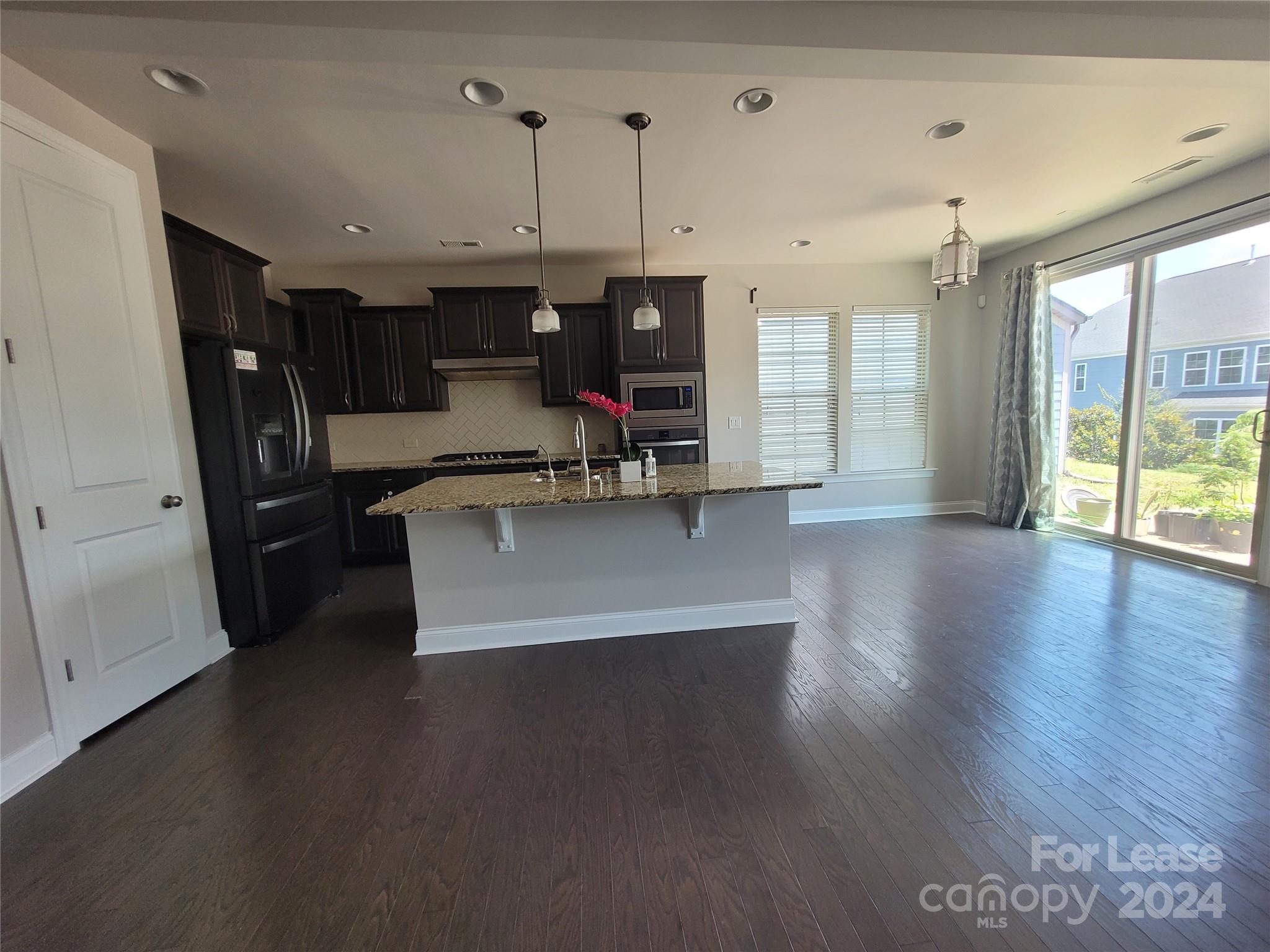 756 Garrett Green Way