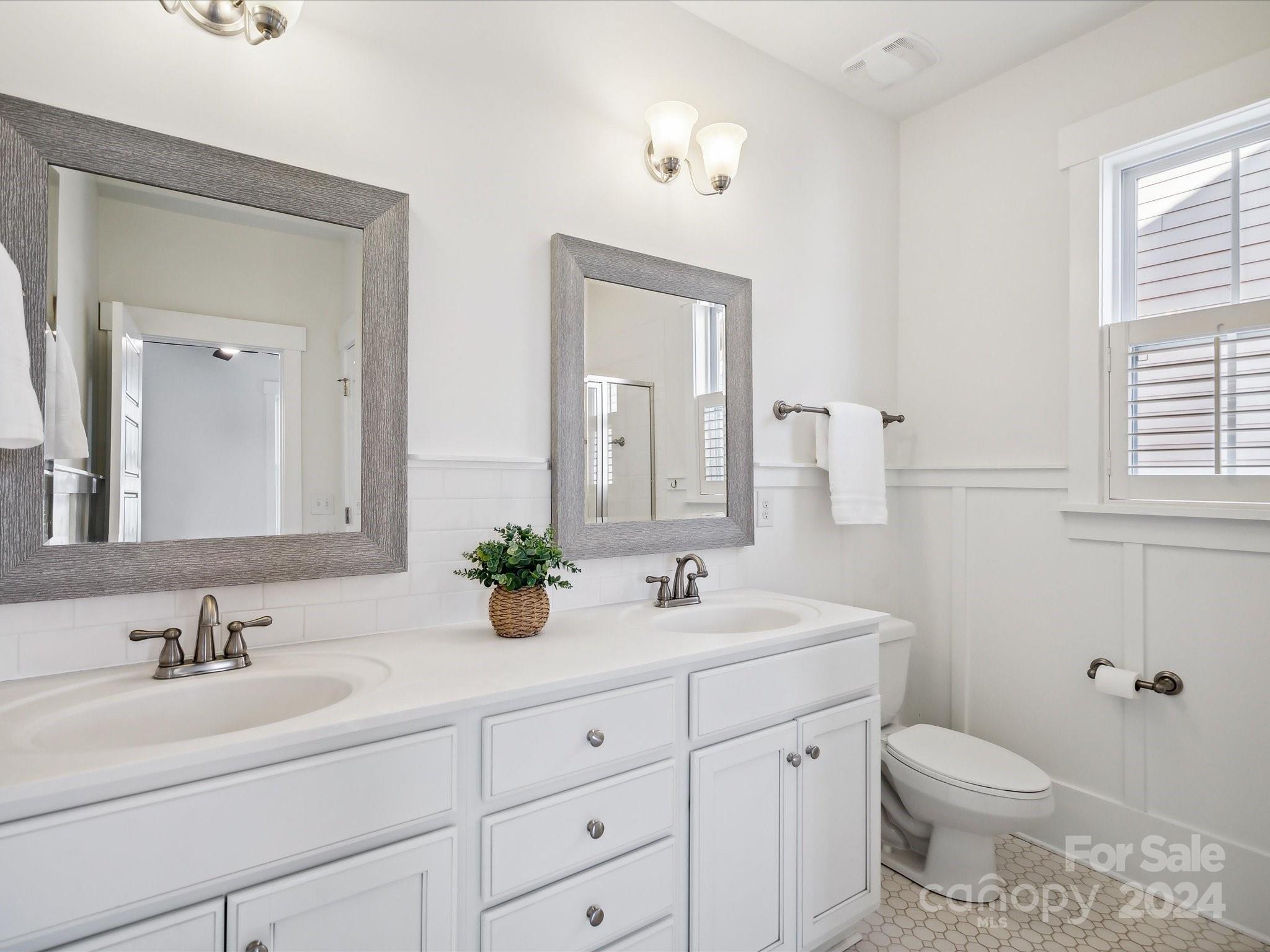 722 Waterscape Court