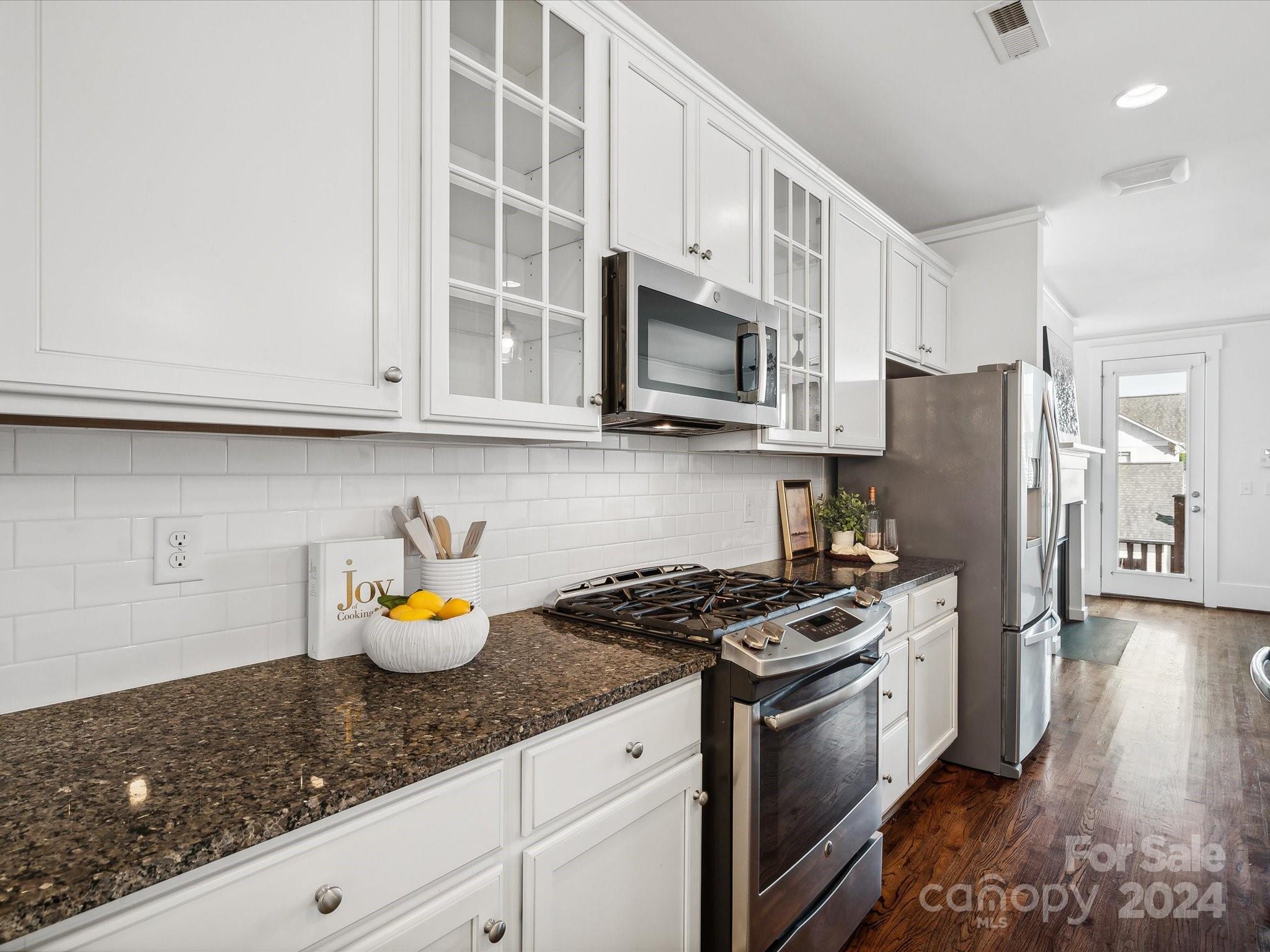 722 Waterscape Court