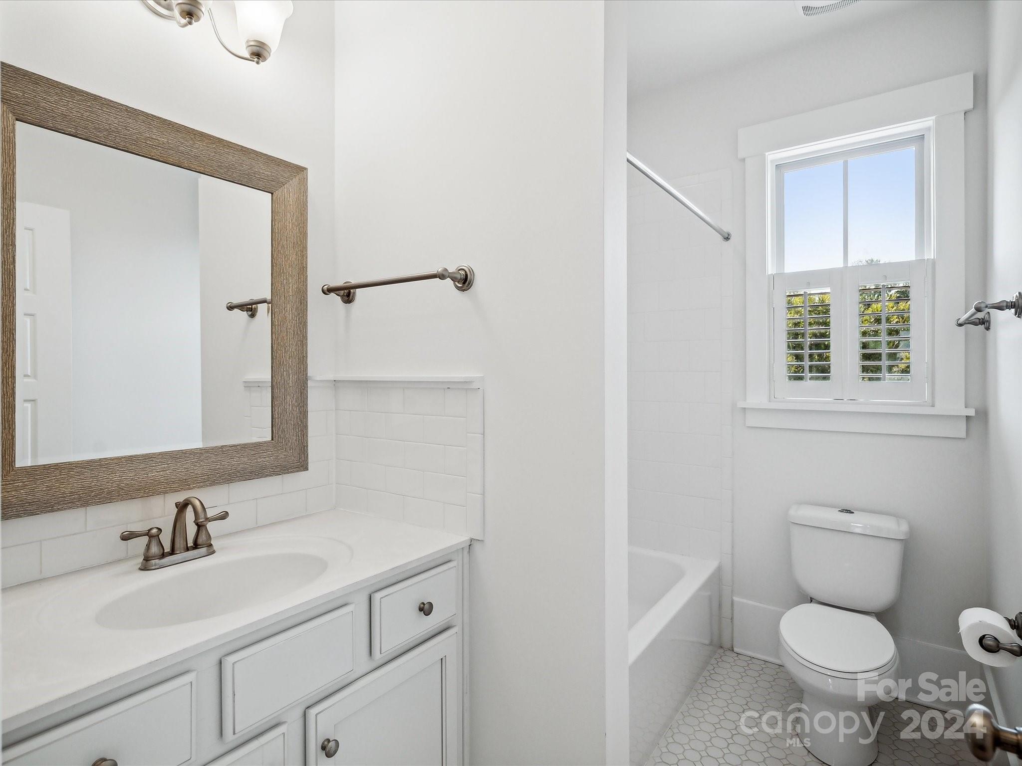 722 Waterscape Court