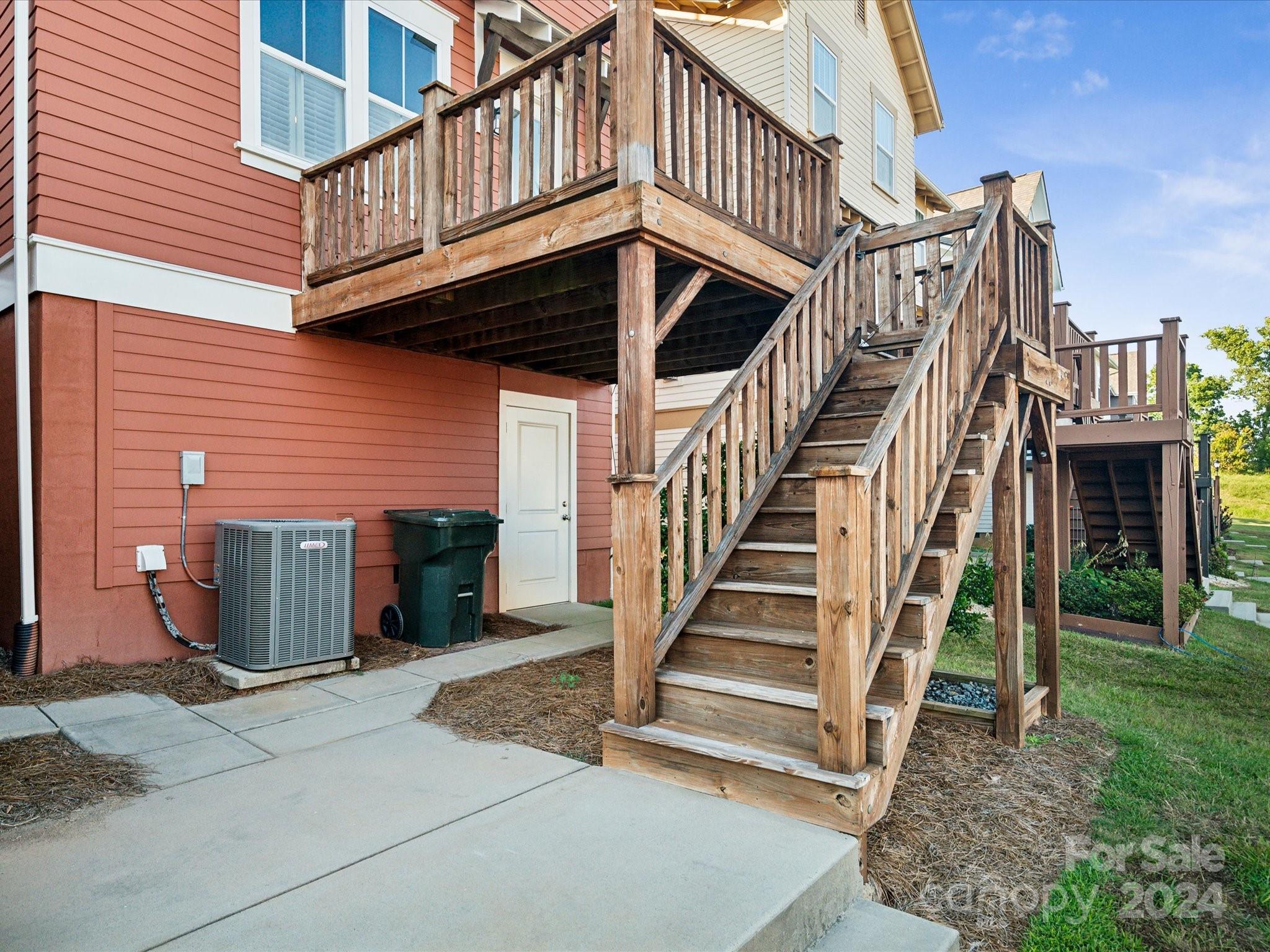 722 Waterscape Court