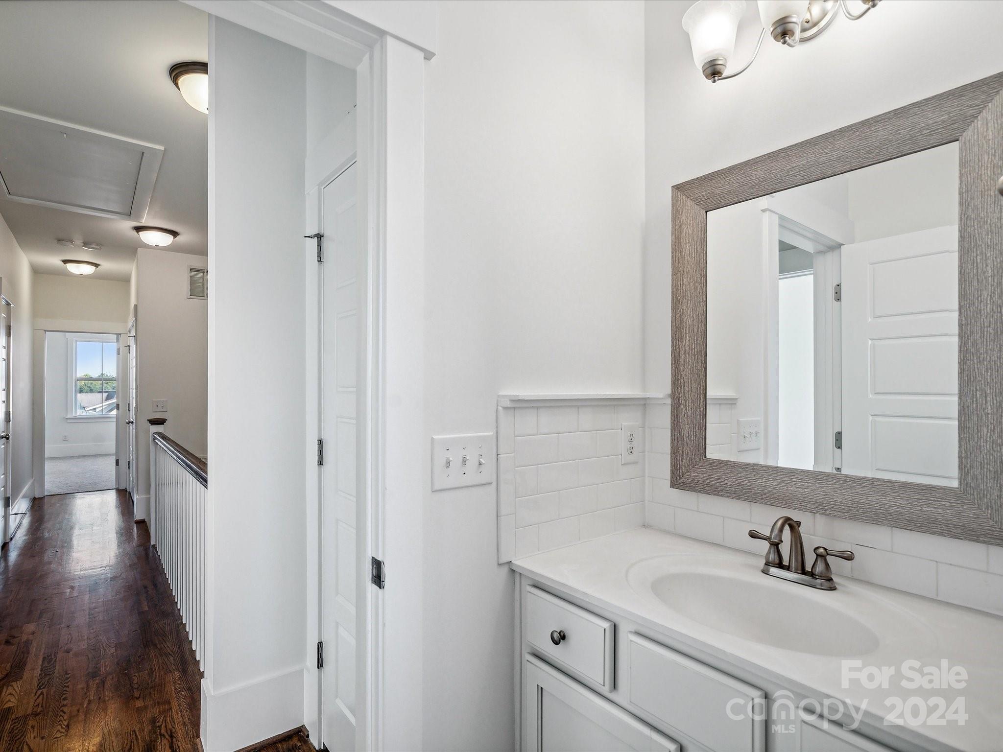 722 Waterscape Court