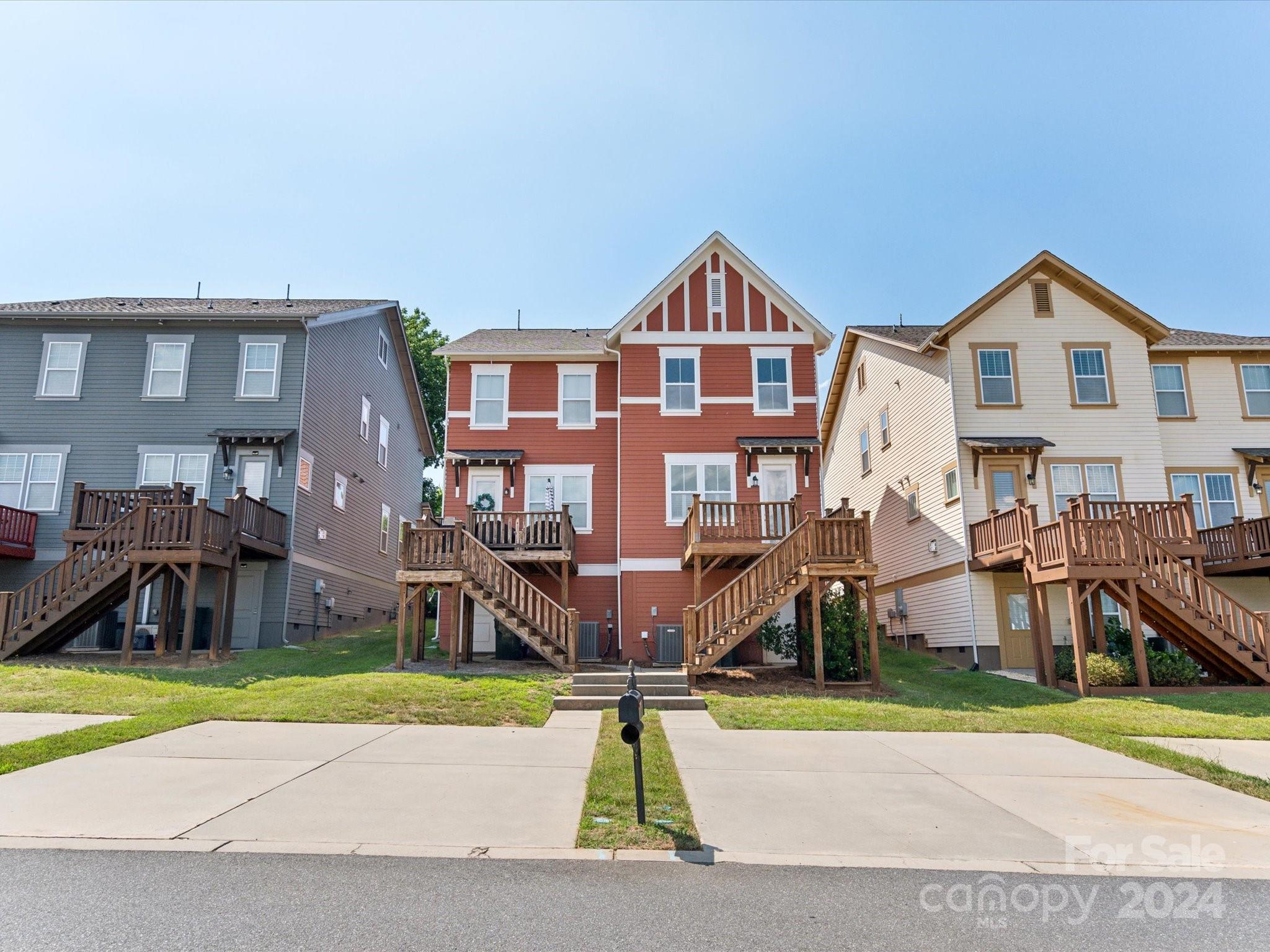 722 Waterscape Court