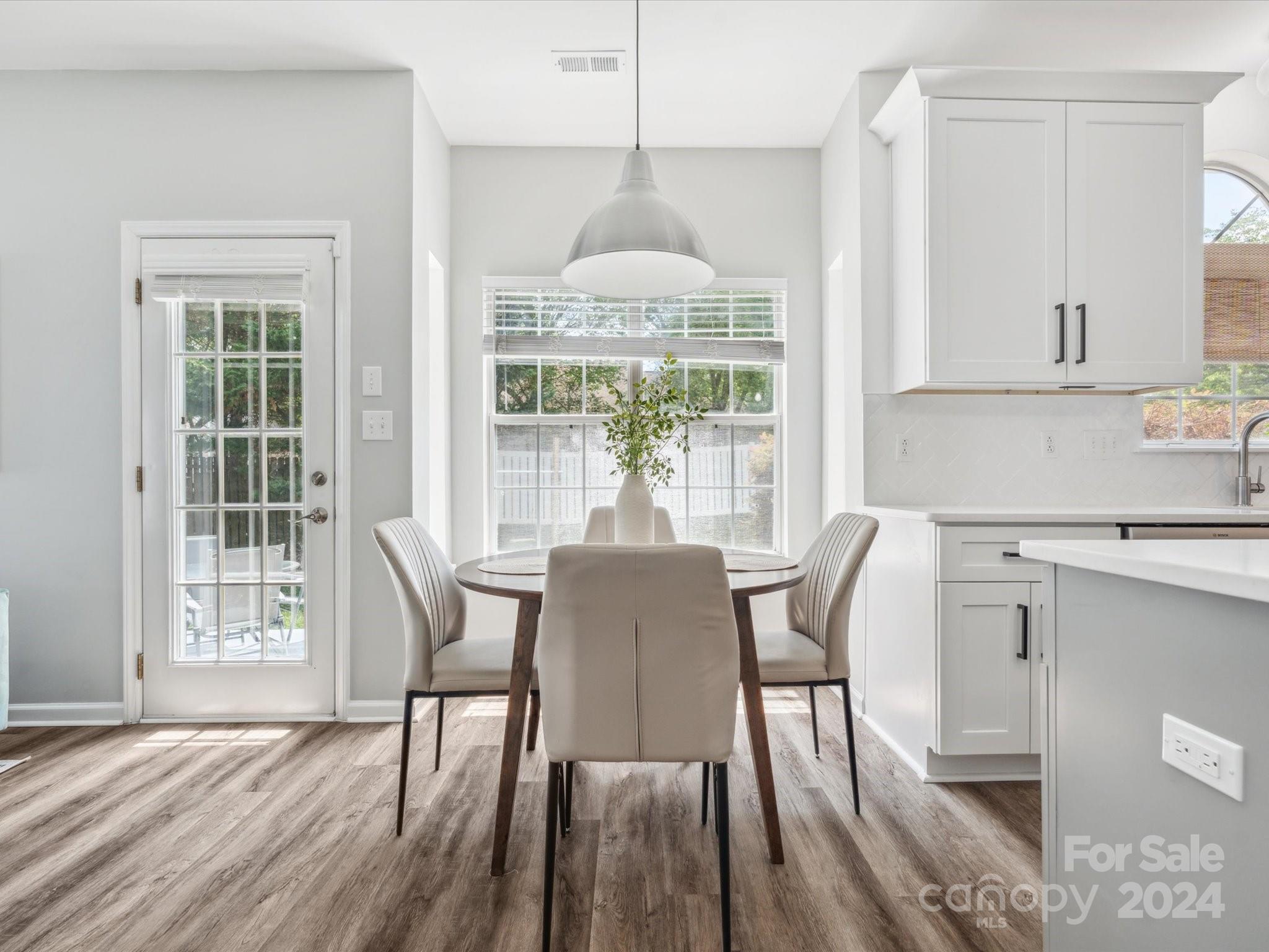 8531 Albury Walk Lane