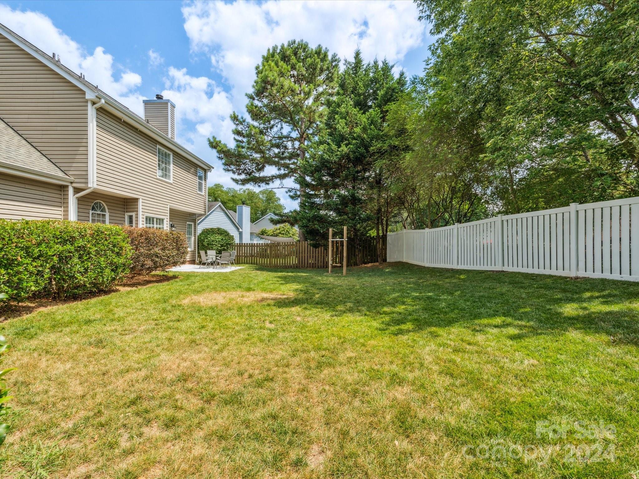 8531 Albury Walk Lane