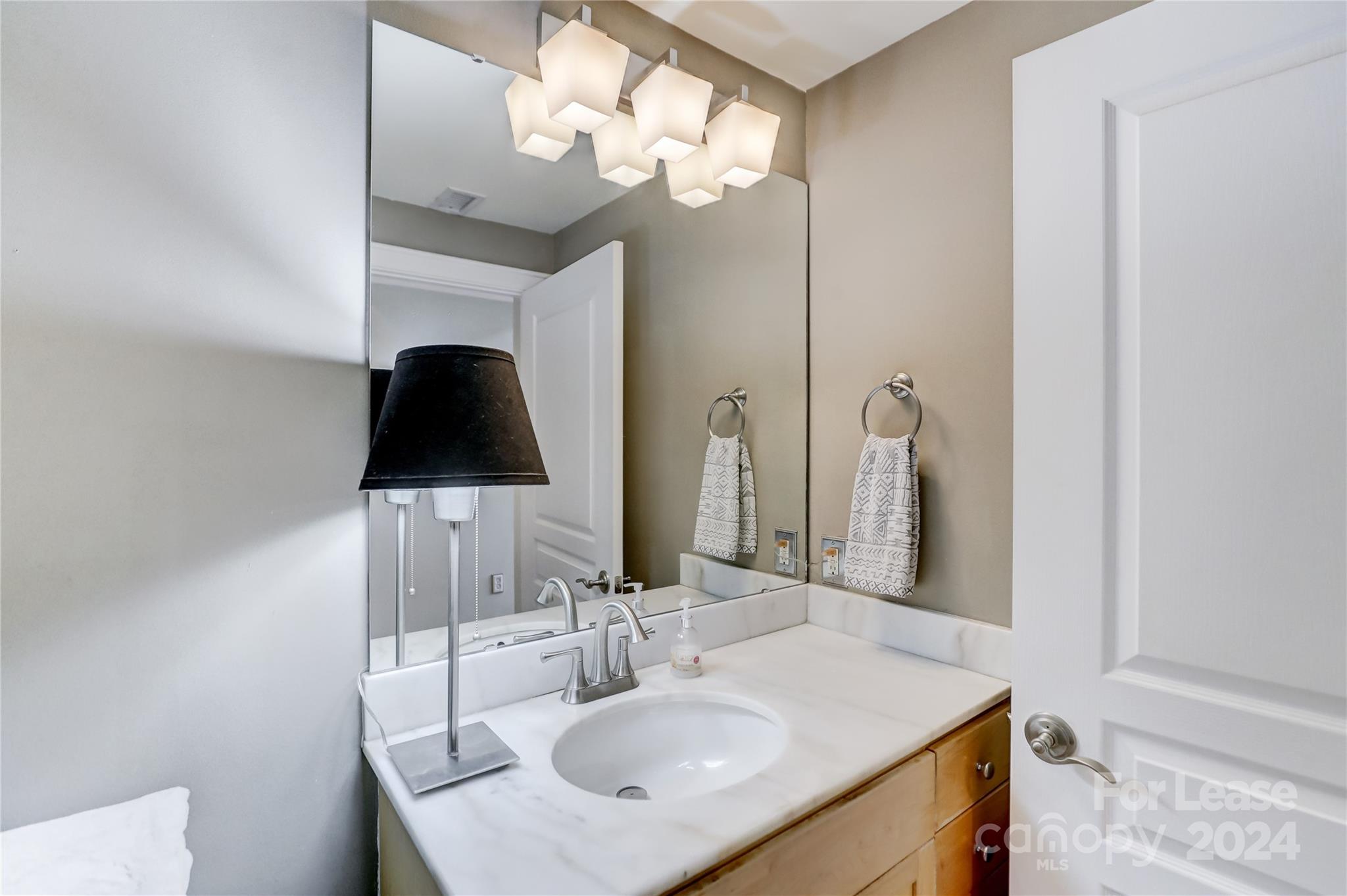 115 E Park Avenue Unit: 412