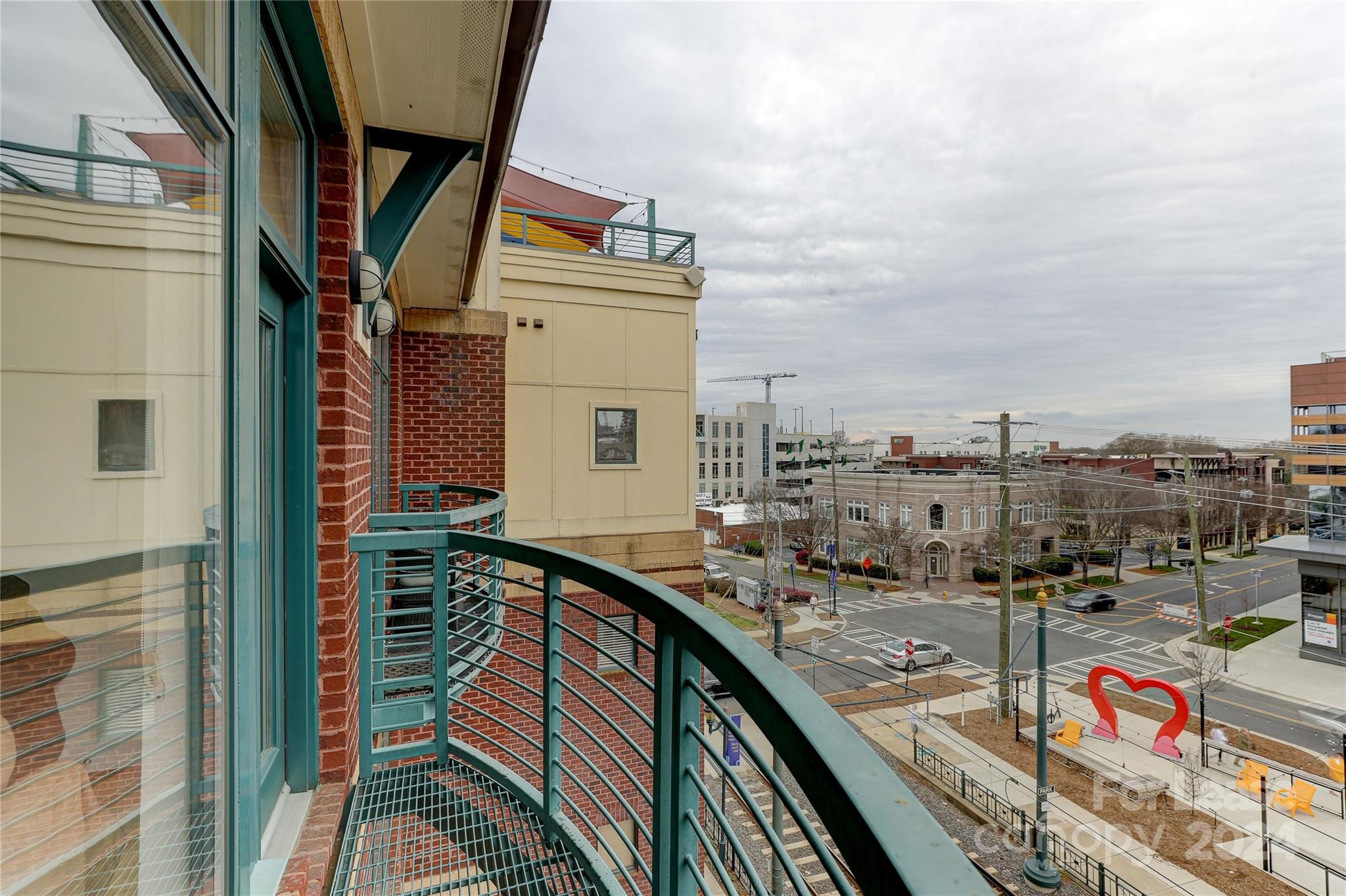 115 E Park Avenue Unit: 412