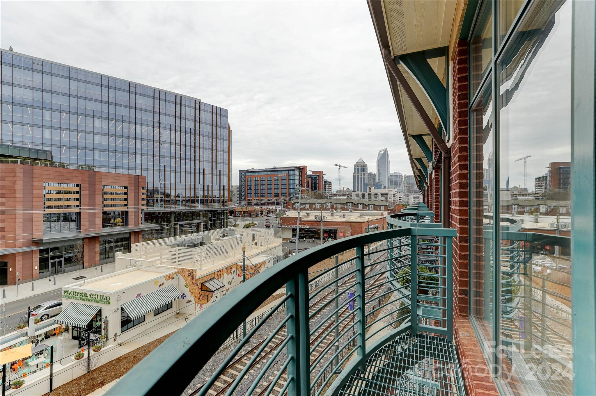 115 E Park Avenue Unit: 412