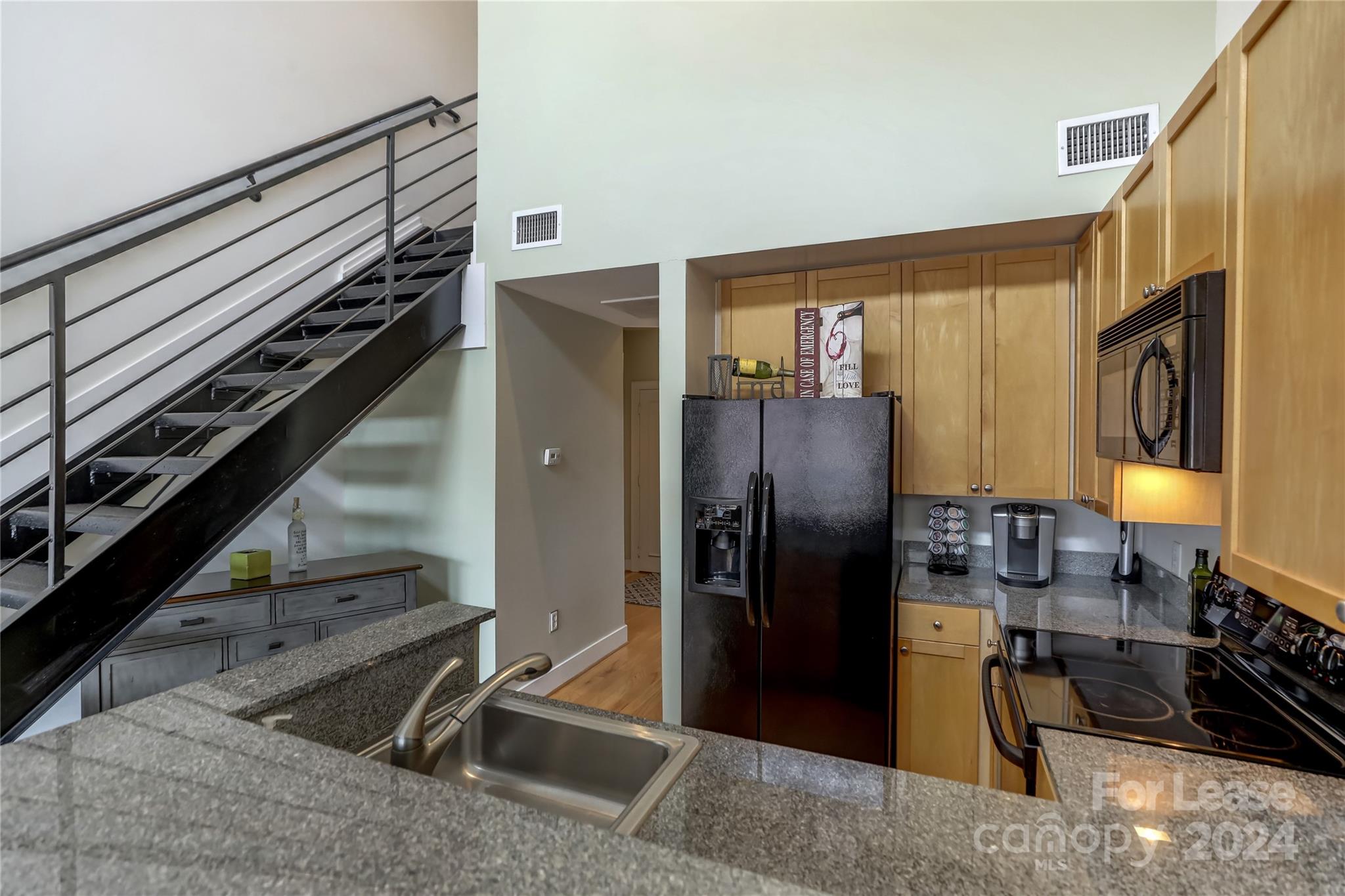115 E Park Avenue Unit: 412