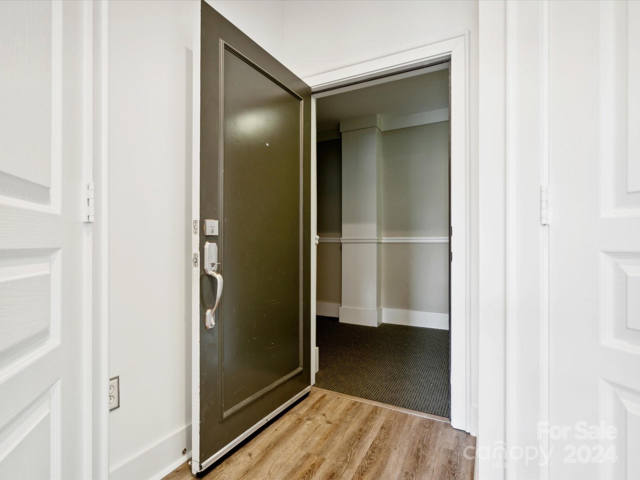 115 E Park Avenue Unit: 412