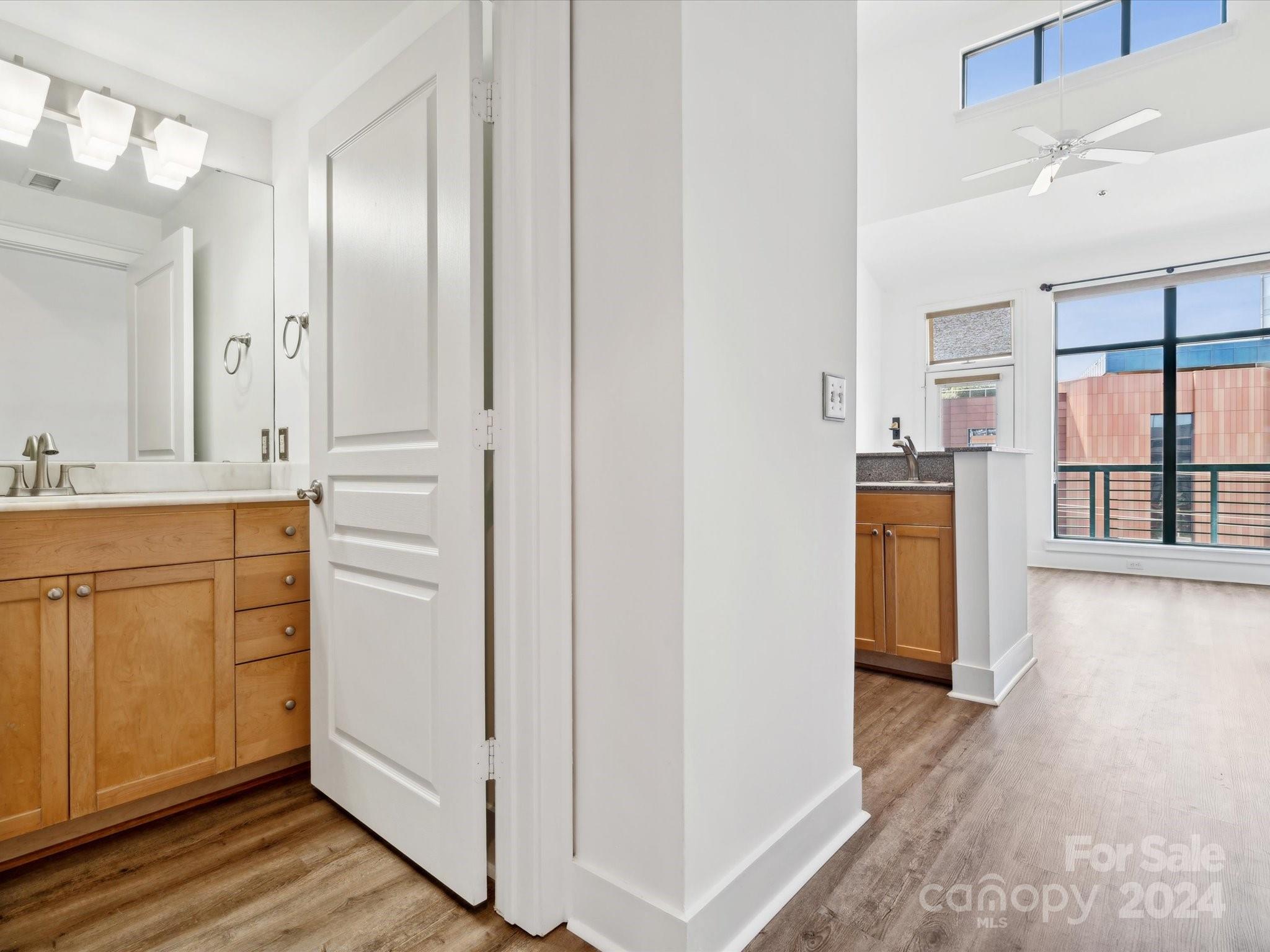 115 E Park Avenue Unit: 412